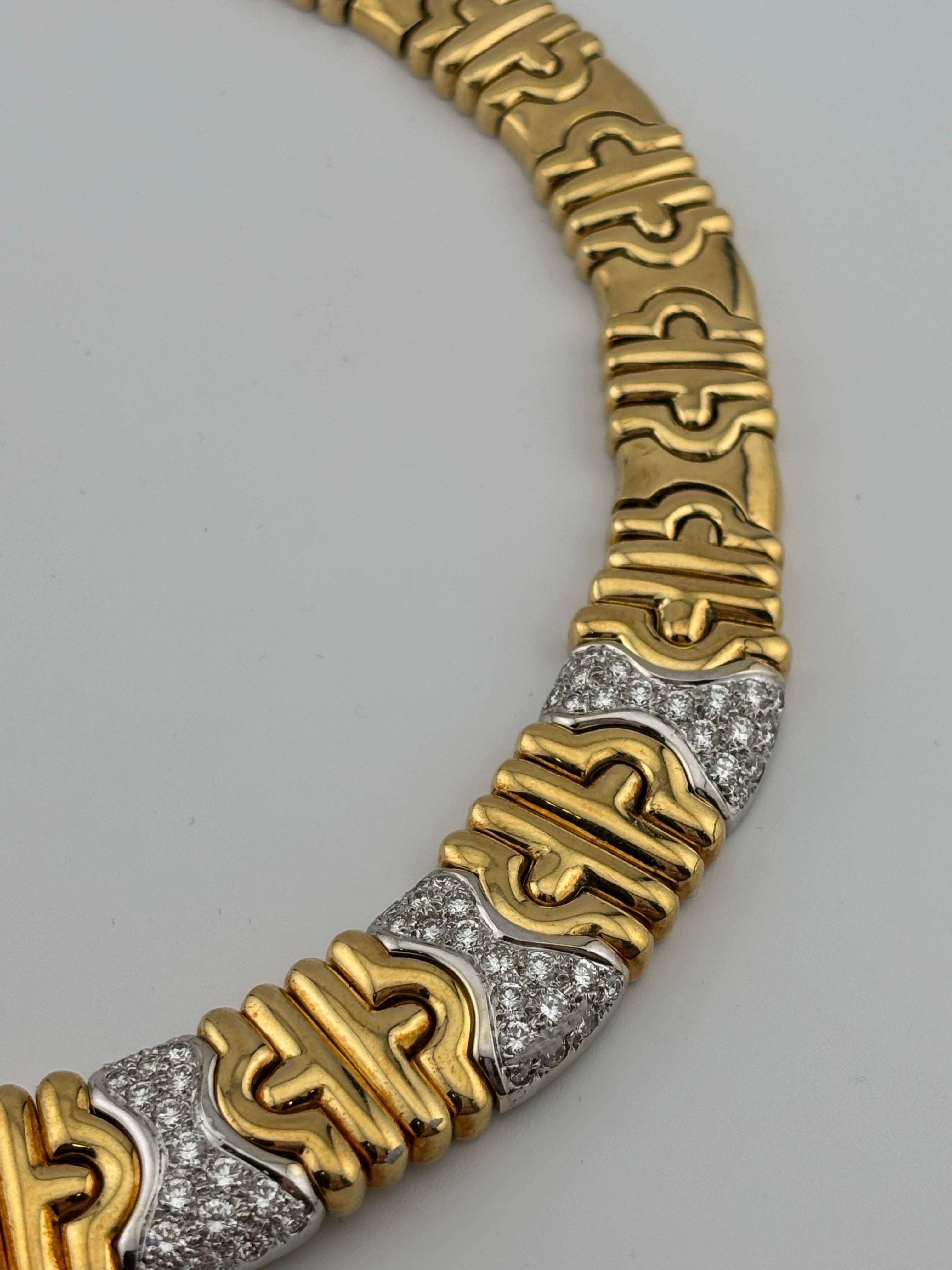 Collier large en or jaune 18 carats et diamants de style Parisi Unisexe en vente