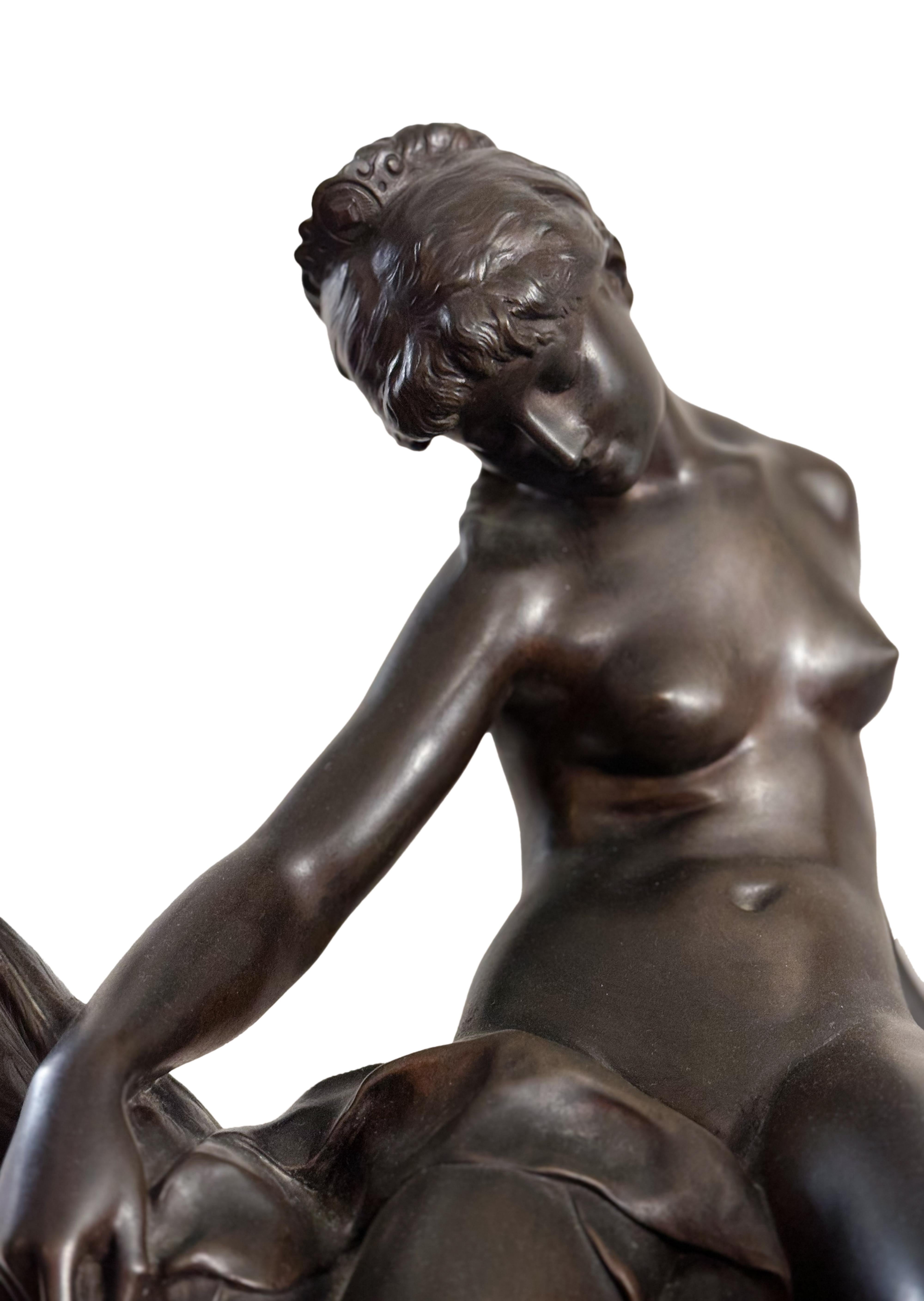 Statua di Ebe e dell'aquila di Giove di Jules Roulleau in vendita 2