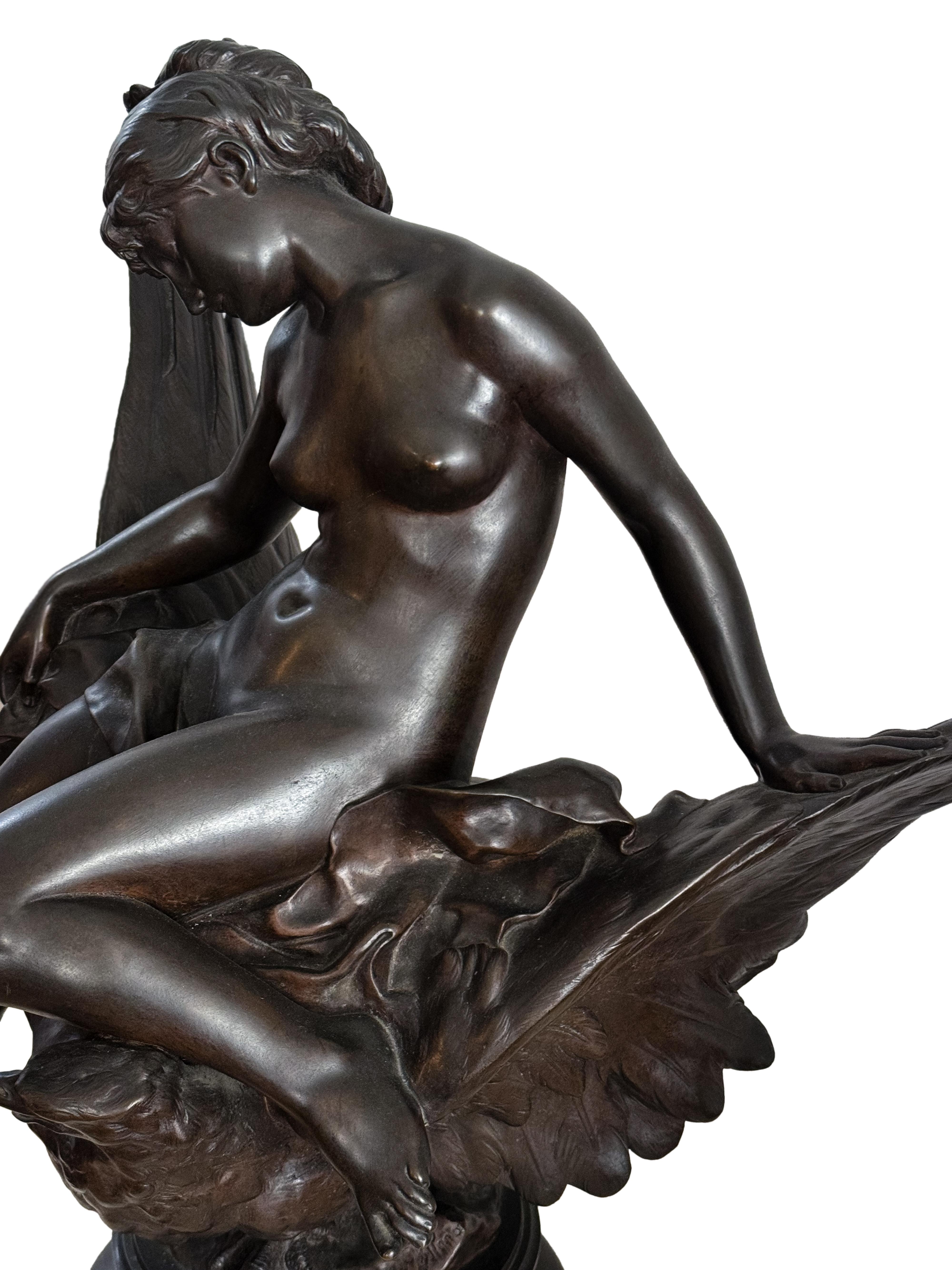 Statua di Ebe e dell'aquila di Giove di Jules Roulleau in vendita 4