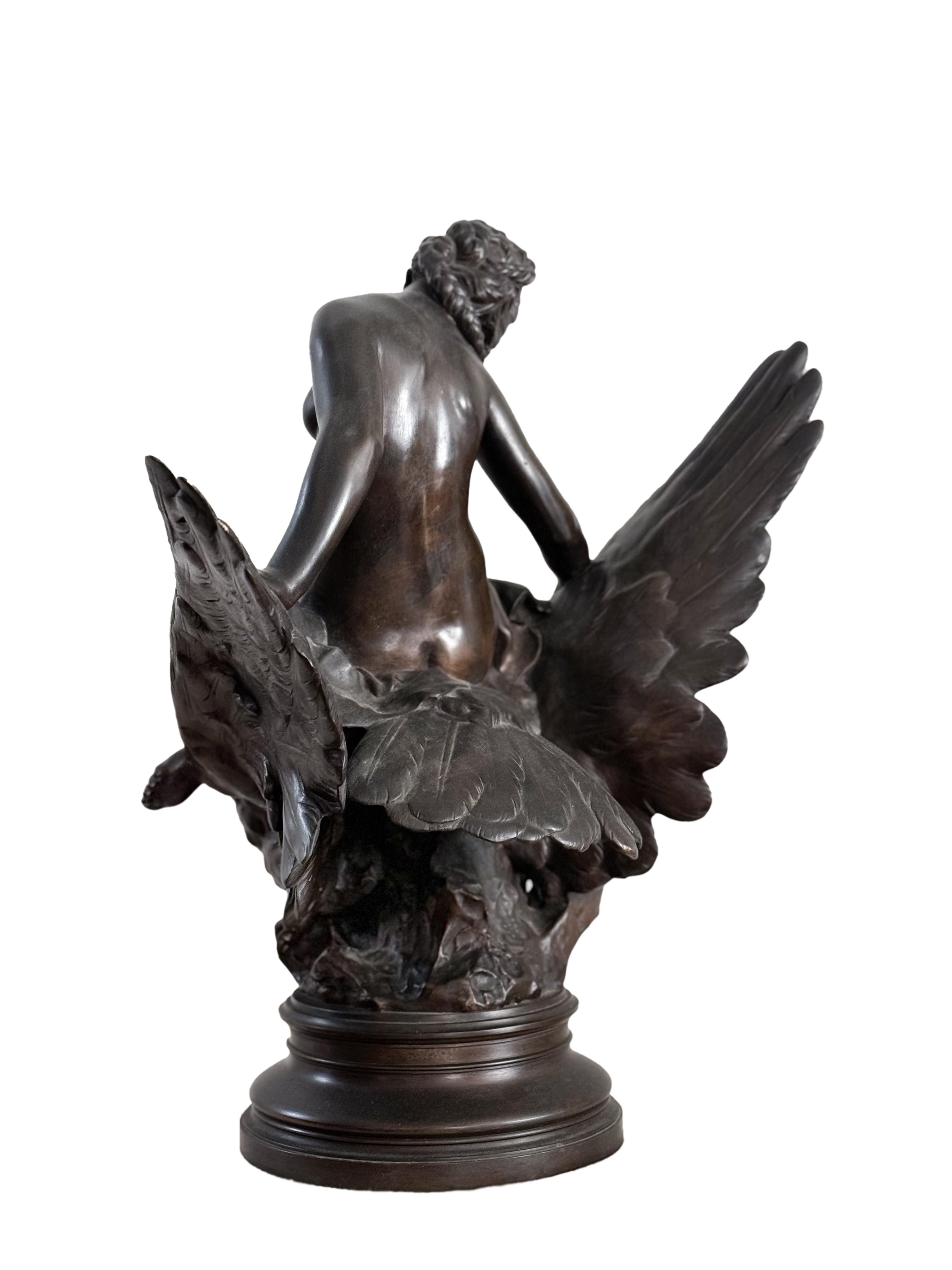 Francese Statua di Ebe e dell'aquila di Giove di Jules Roulleau in vendita