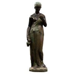 Hebe aus patinierter Bronze