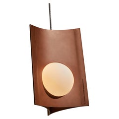 Hecate - Lampe suspendue en cuir par Studio Aristotelis Barakos X Aumorfia