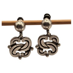 Vintage Hector Aguilar Sterling Silver Interlocking Crescent Clip-on Screw Back Earrings