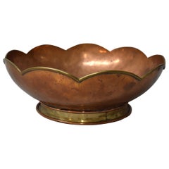 Hector Aquilar Taxco Mexico Copper and Brass Scalloped Bowl