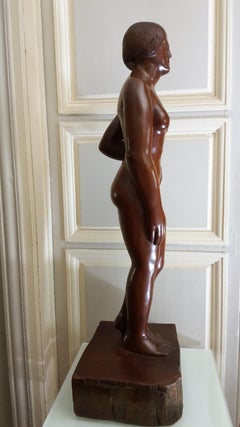 Nude woman