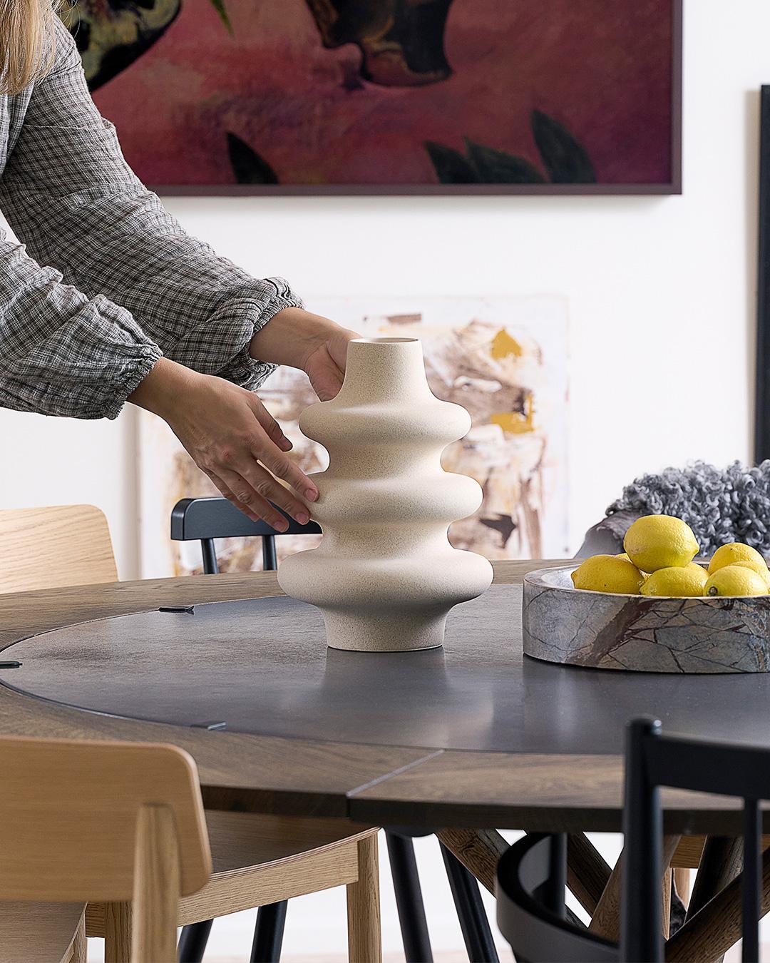 Hector Concrete Top and Dark Oak Legs Dining Table 120 by Eberhart Furniture en vente 2