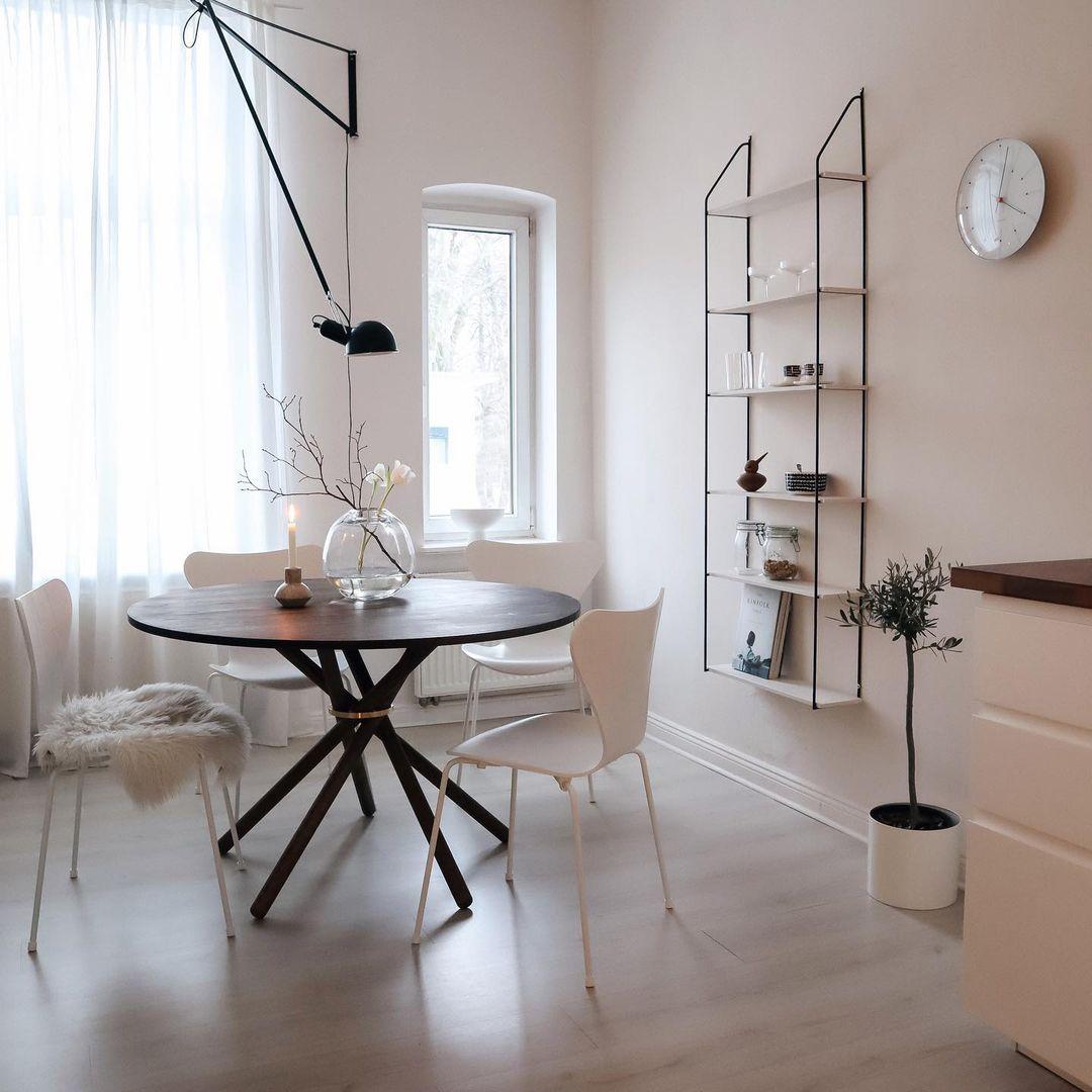 Danois Hector Dark Oak Dining Table 105 by Eberhart Furniture en vente