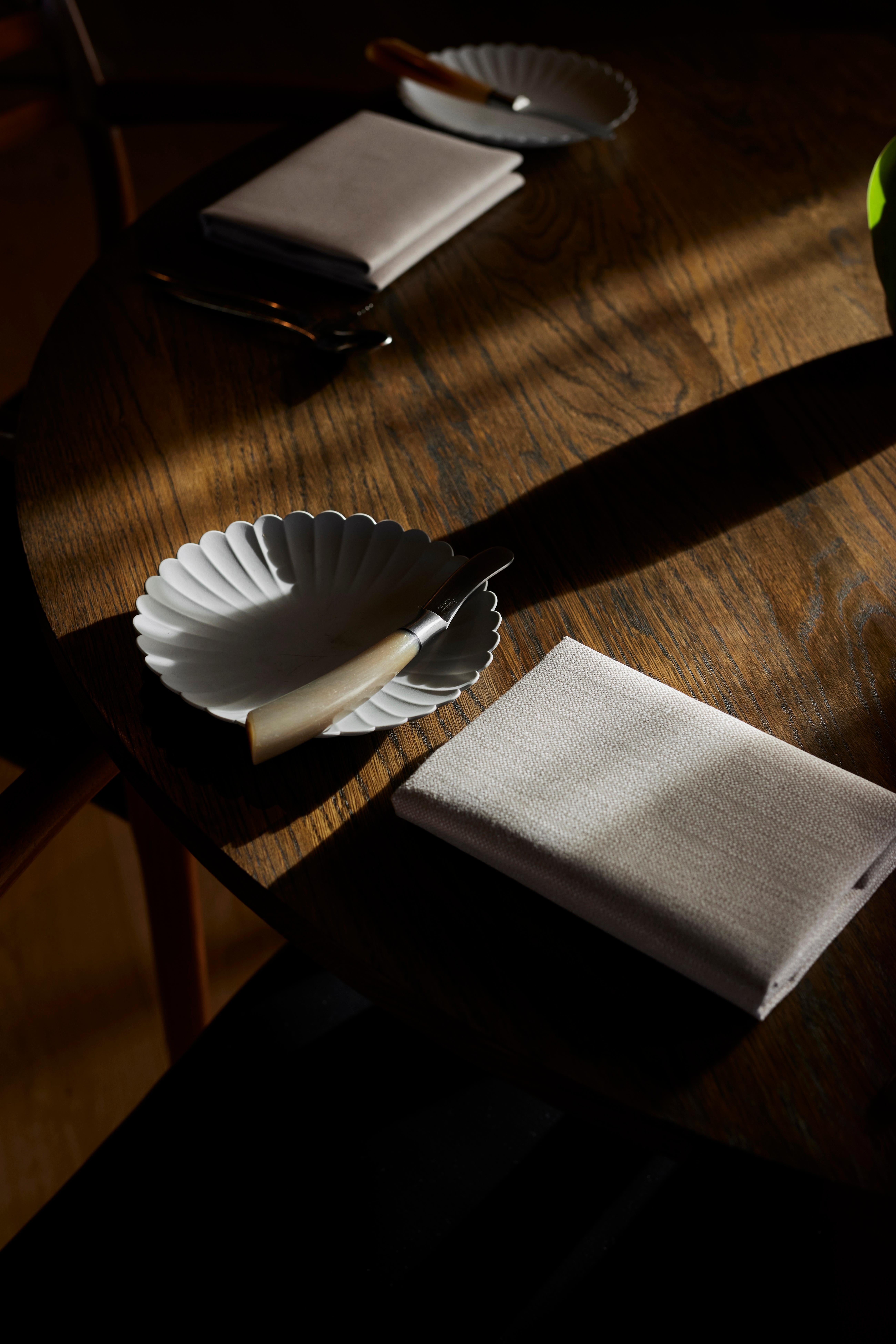 Hector Dark Oak Dining Table 140 by Eberhart Furniture Neuf - En vente à Geneve, CH