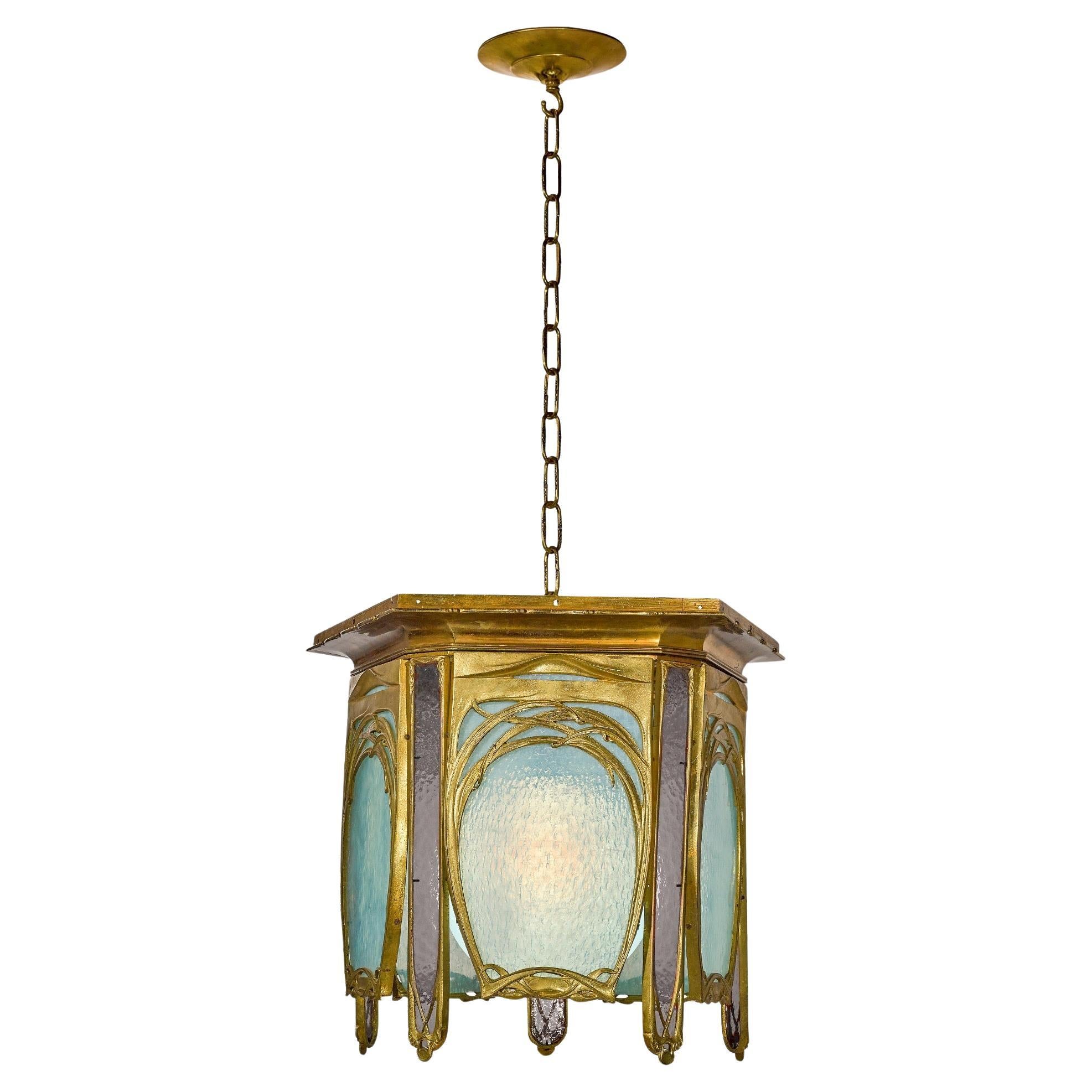 Lámpara Hector Guimard de bronce dorado y cristal en venta