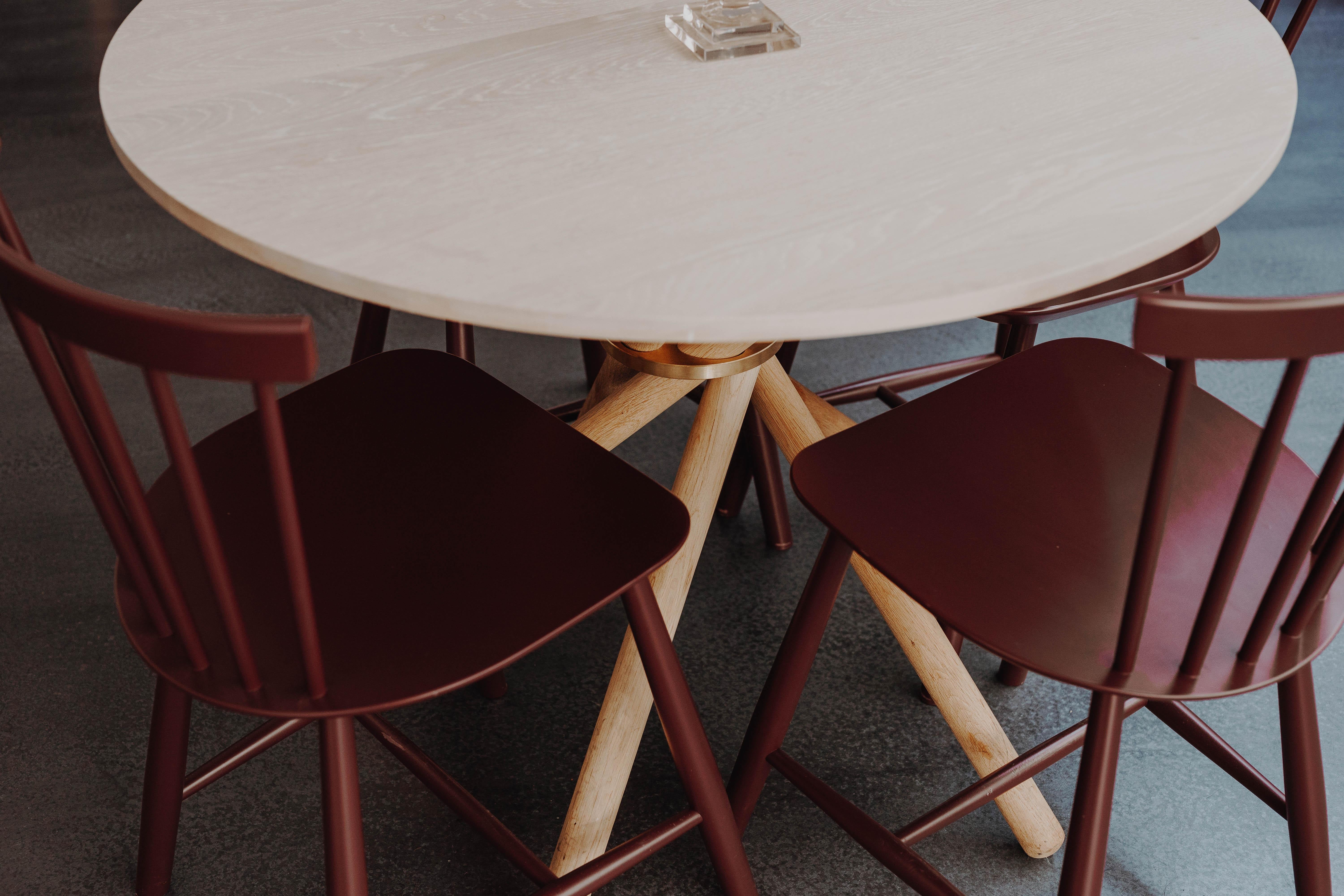 Hector Light Oak Dining Table 105 by Eberhart Furniture en vente 7