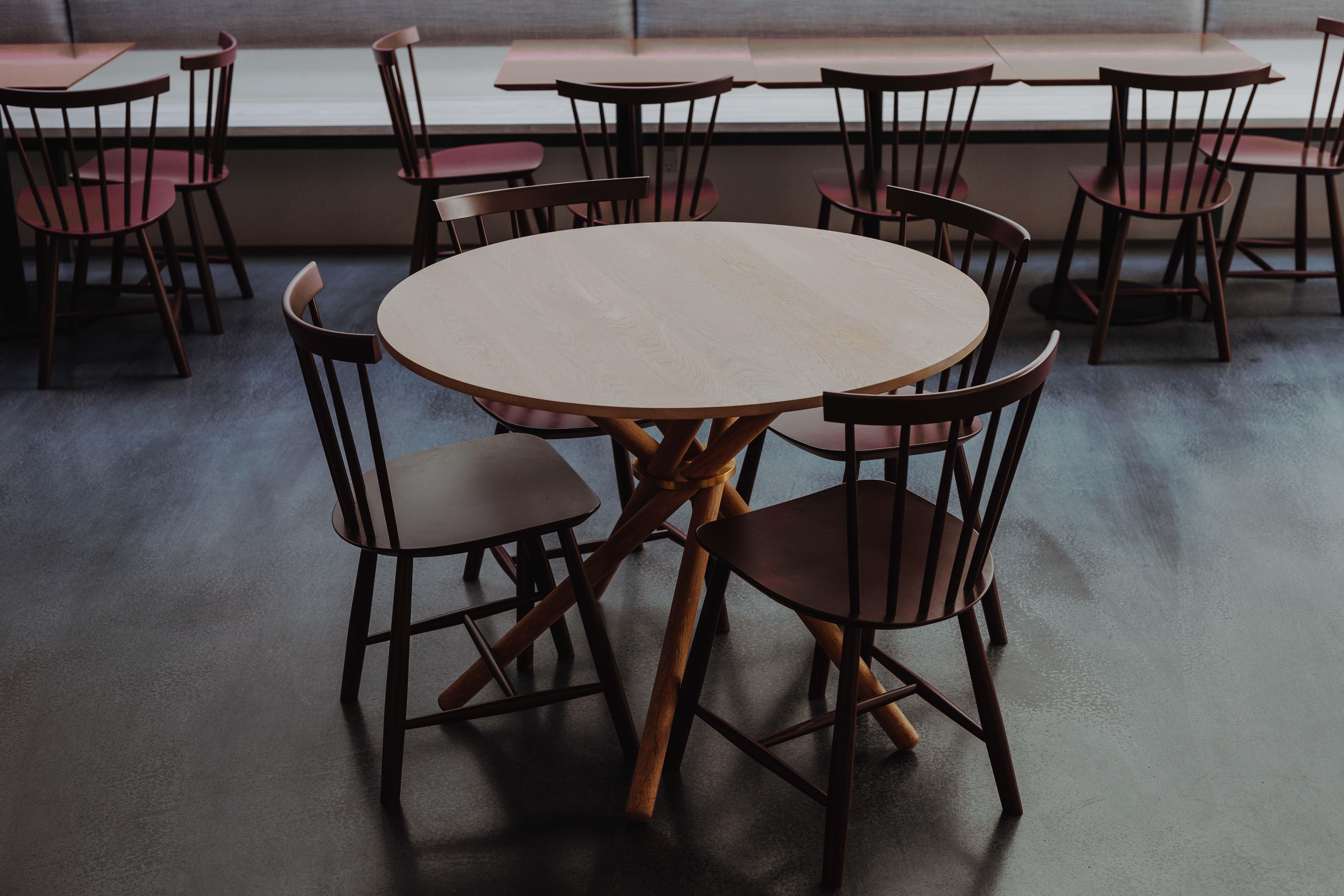 Hector Light Oak Dining Table 105 by Eberhart Furniture en vente 9