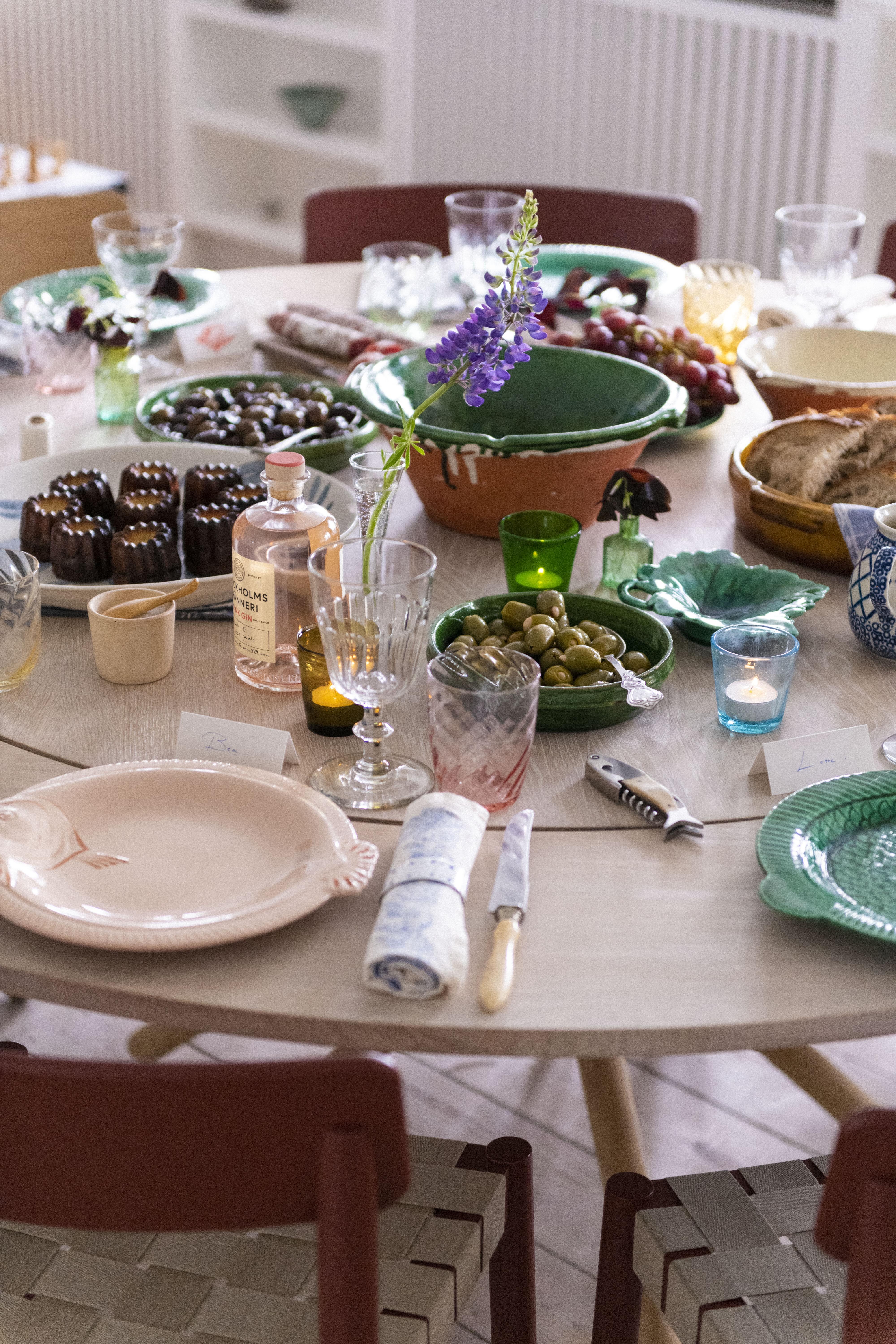 Hector Light Oak Dining Table 120 by Eberhart Furniture en vente 3