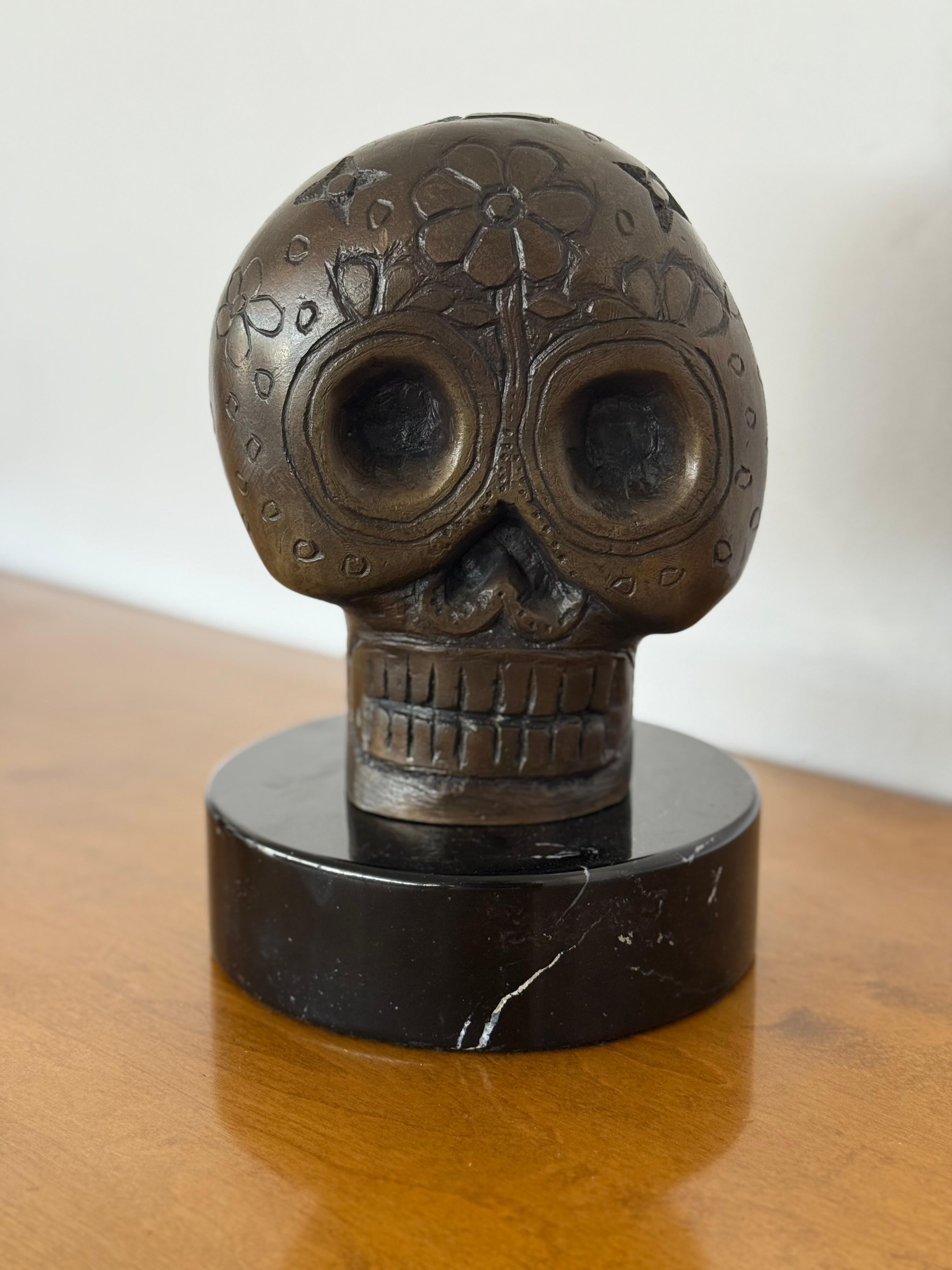 Hector Ruiz Bronze Schädel Skulptur (Sonstiges) im Angebot