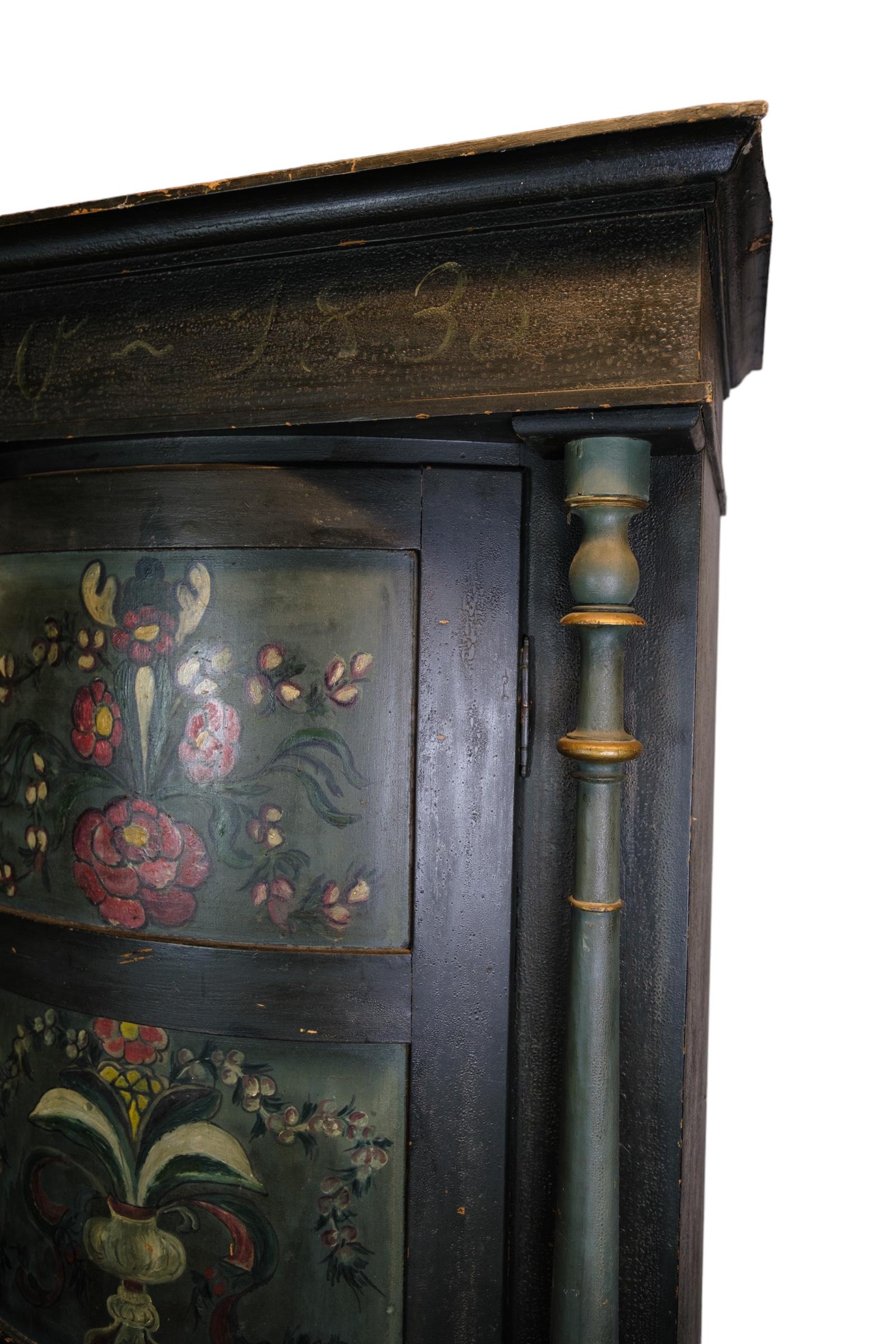 Hedeboskab (Roskilde Cabinet)  Columns with Flowers Decoration from the 1836 For Sale 2