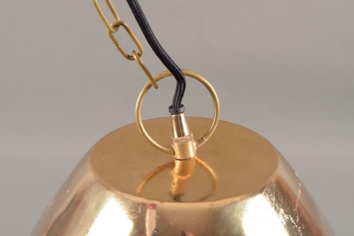 Hedemann, Denmark. Large ceiling lamp in brass. 21st C. In Good Condition For Sale In Copenhagen, DK