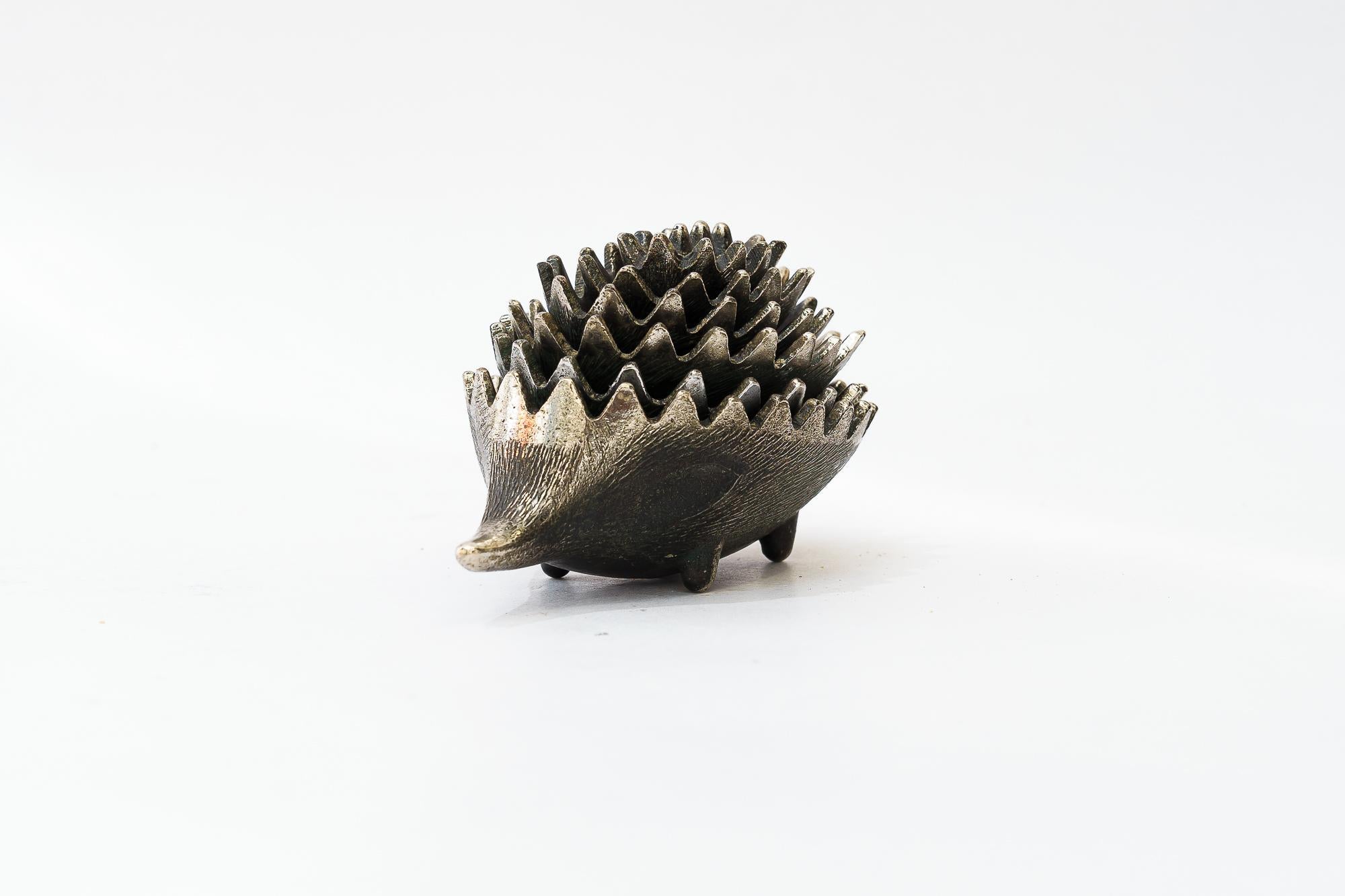 Hedgehog Ashtray, Vienna, circa Around 1950s
Original condition