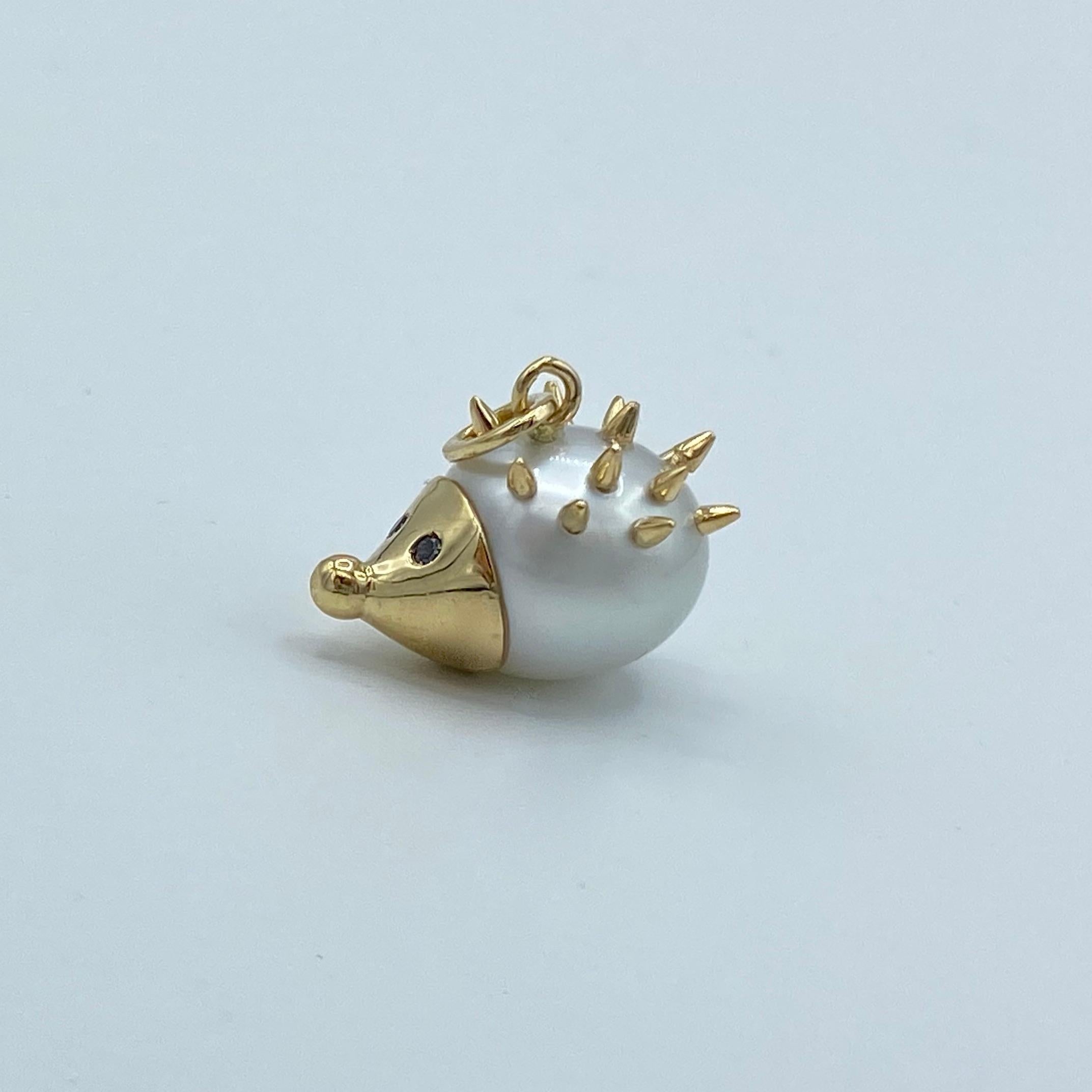 Artisan Hedgehog Black Diamond Australian Pearl 18 Karat Gold Pendant/Necklace