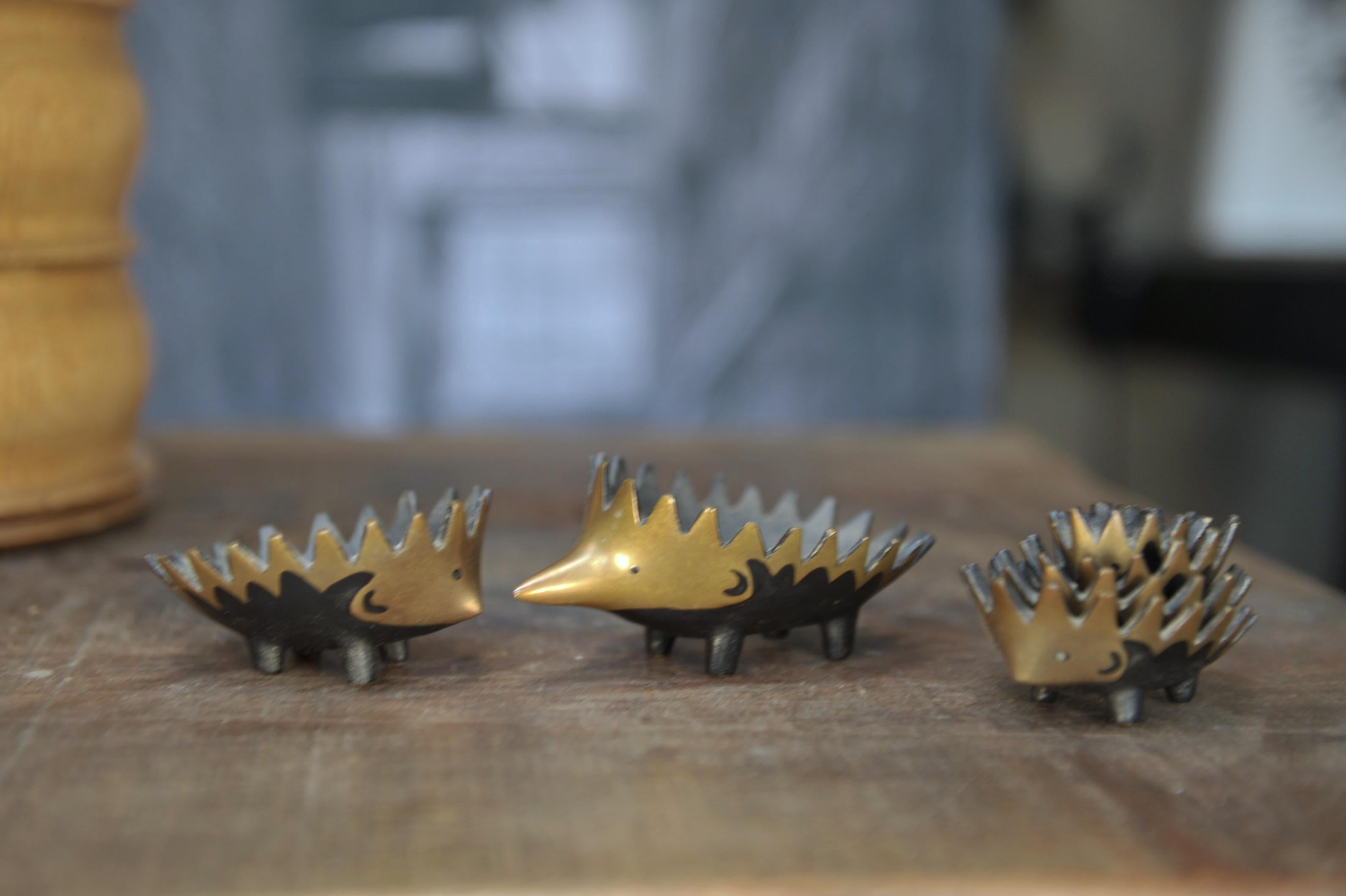 Mid-20th Century Hedgehog Bronze Ashtray by Walter Bosse, circa 1950 For Sale