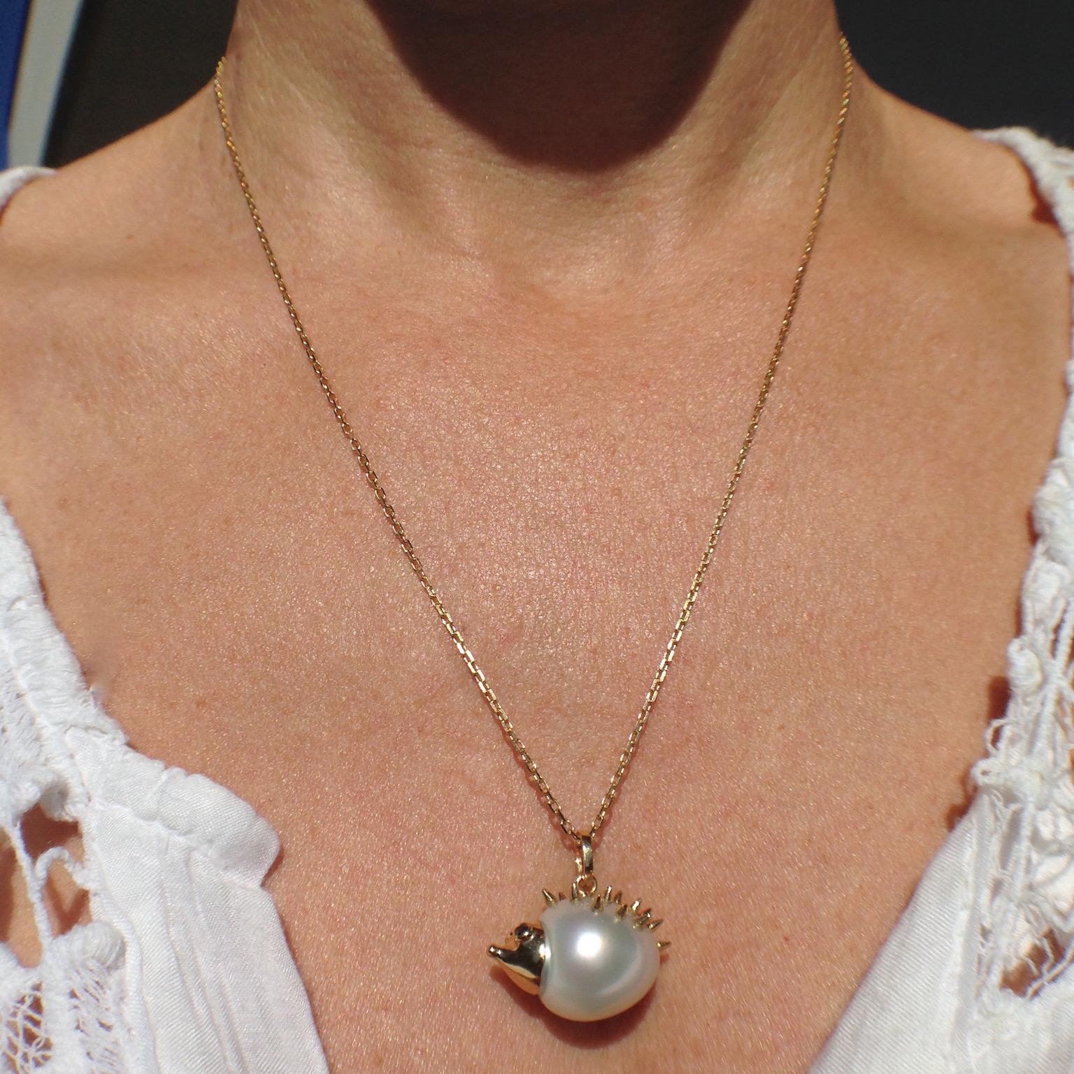Hedgehog Diamond Australian Pearl 18K Gold Pendant/Necklace 5
