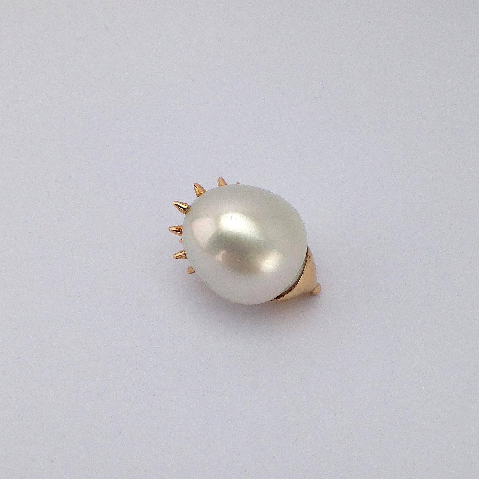 Hedgehog Diamond Australian Pearl 18K Gold Pendant/Necklace 1