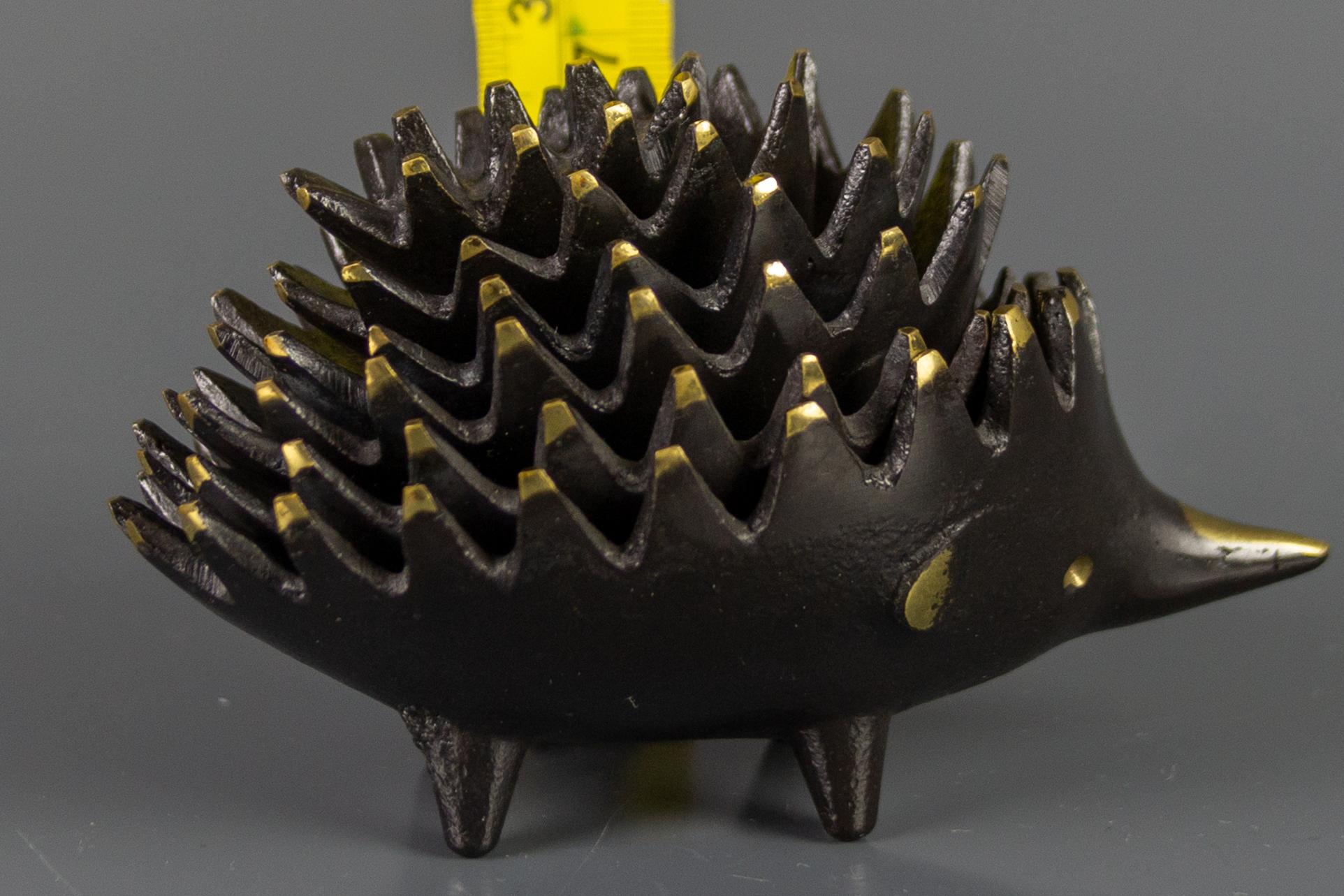 Hedgehog Sculpture Stackable Ashtrays, 1950s 8