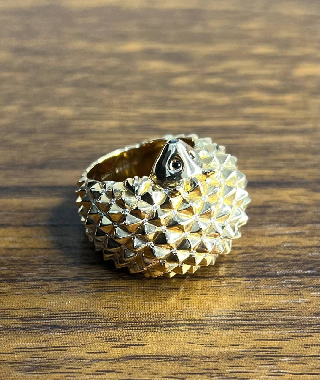 Hedgehog Spikey Emerald Eyes 18K Gold Statement Unique Cute Animal Ring For Sale 3