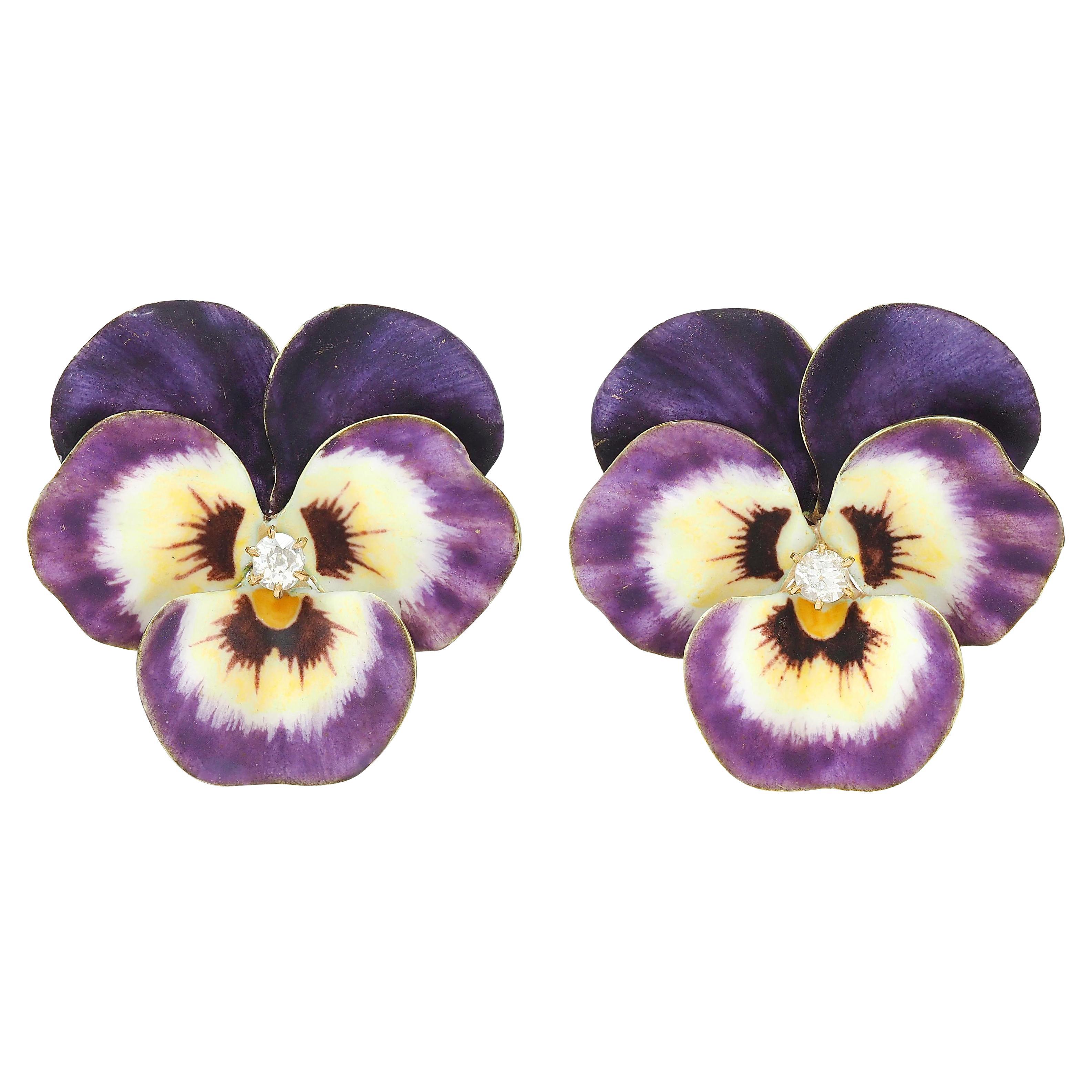 Hedges
Co. Orecchini con diamante e smalto in oro 14 carati in stile liberty con viola del pensiero