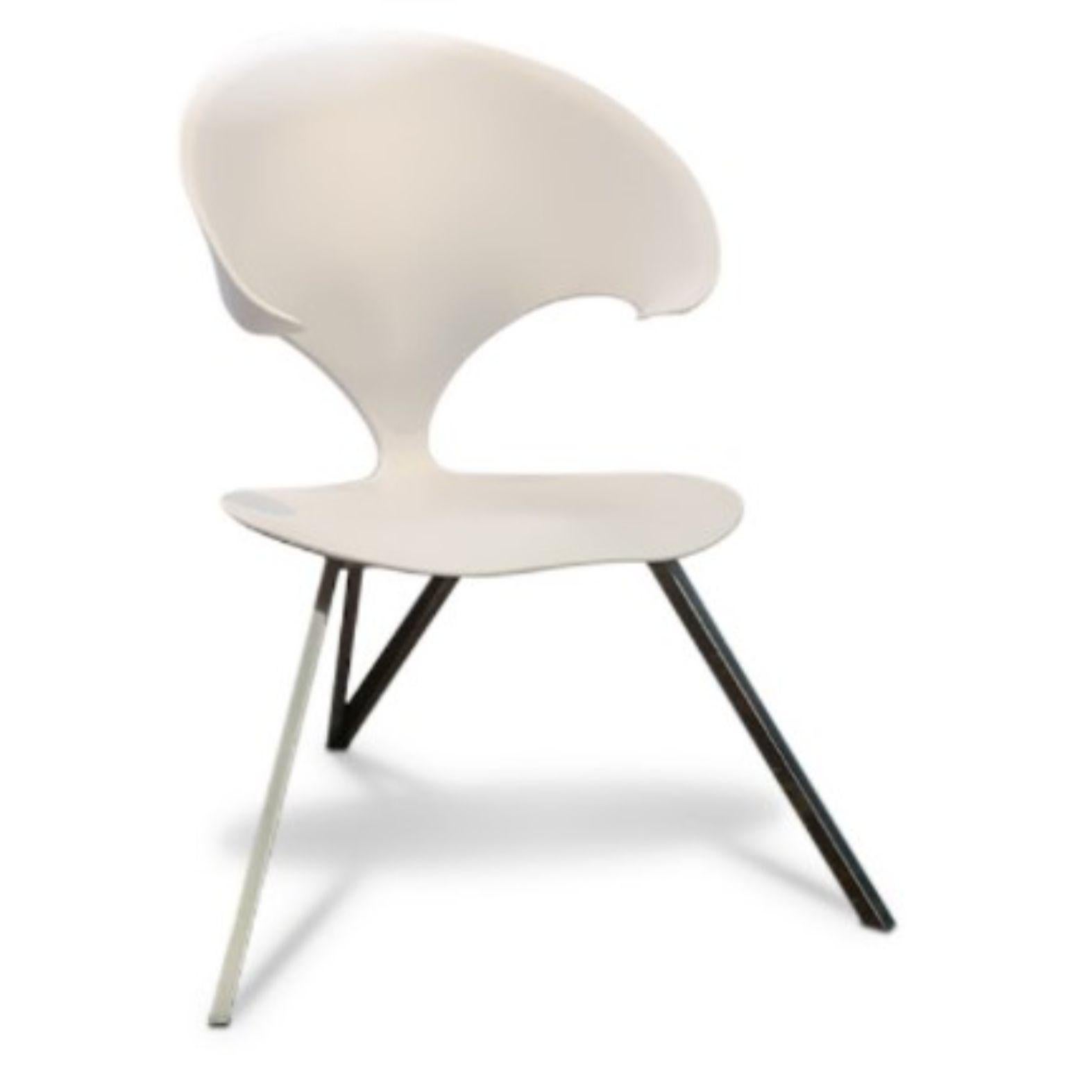 Hedonê chair by Mameluca
Material: Corian, Stainless steel
Dimensions: D65 x W85 x H95 cm

The anatomical and physiological studies allowed the discovery that the clitoris was not only richer in nerve endings but also more vascularised, making