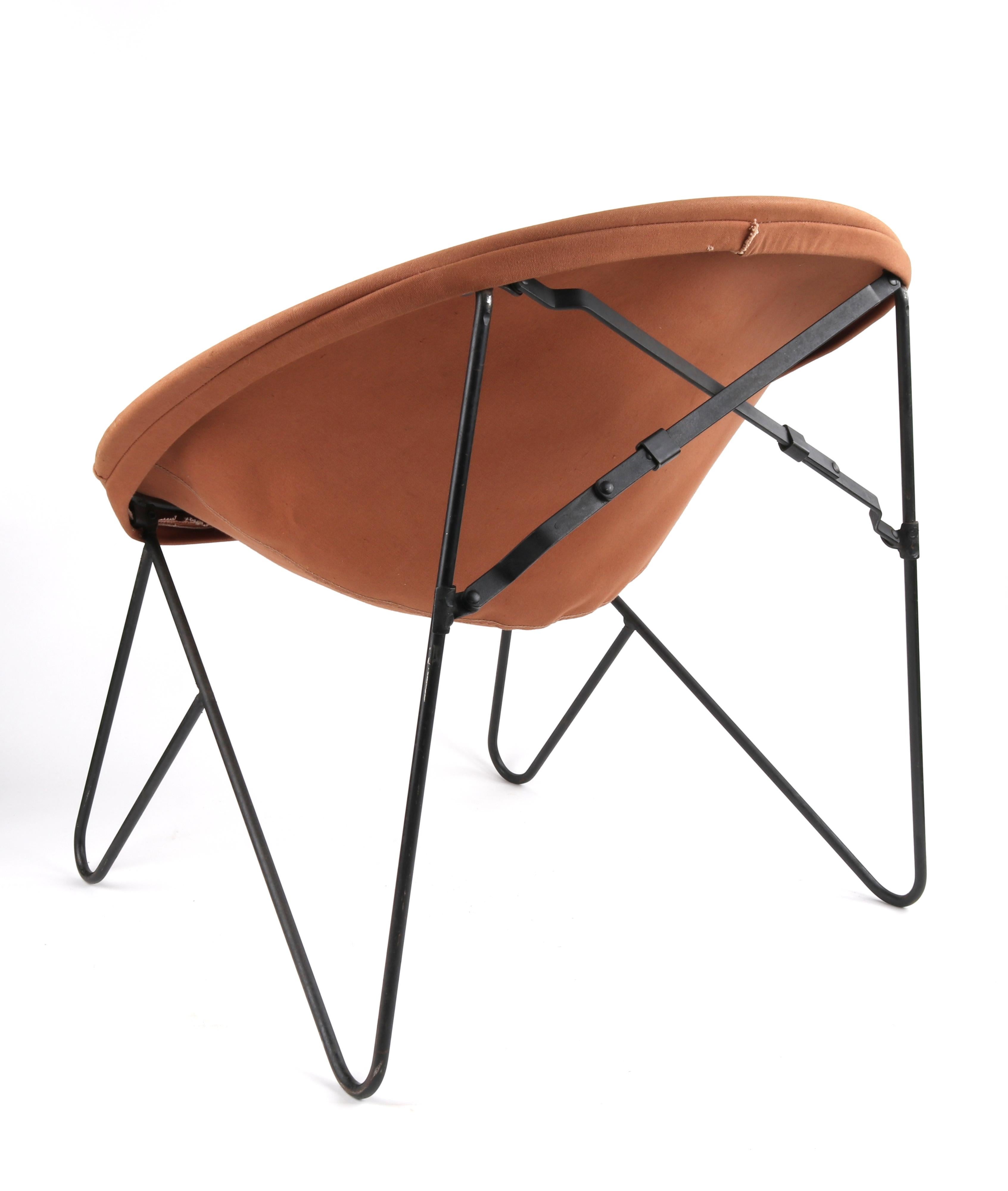 Hedstrom 1950s Metal Frame Saucer Folding Hoop Circle Lounge Chair Hair Pin Leg For Sale 1