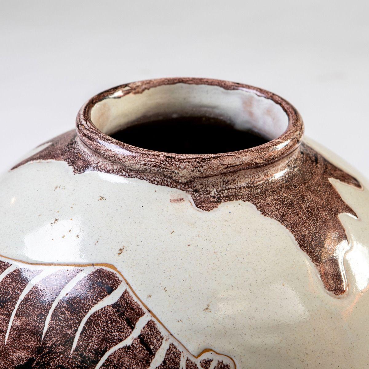 Céramique Hedwig Bollhagen Ceramic Vase with Tiger Motif, Signed and Dated 1939 en vente