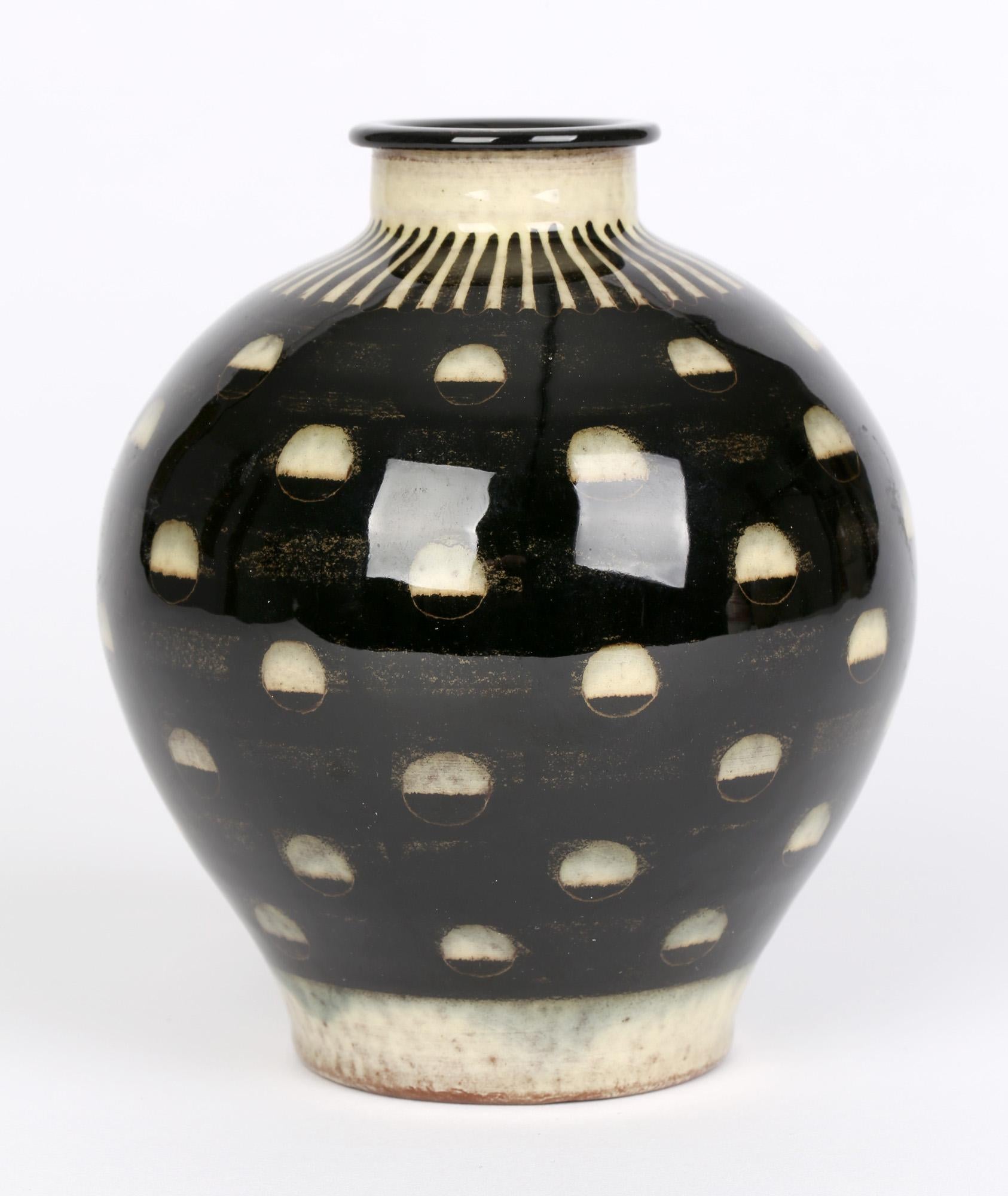 hedwig vase