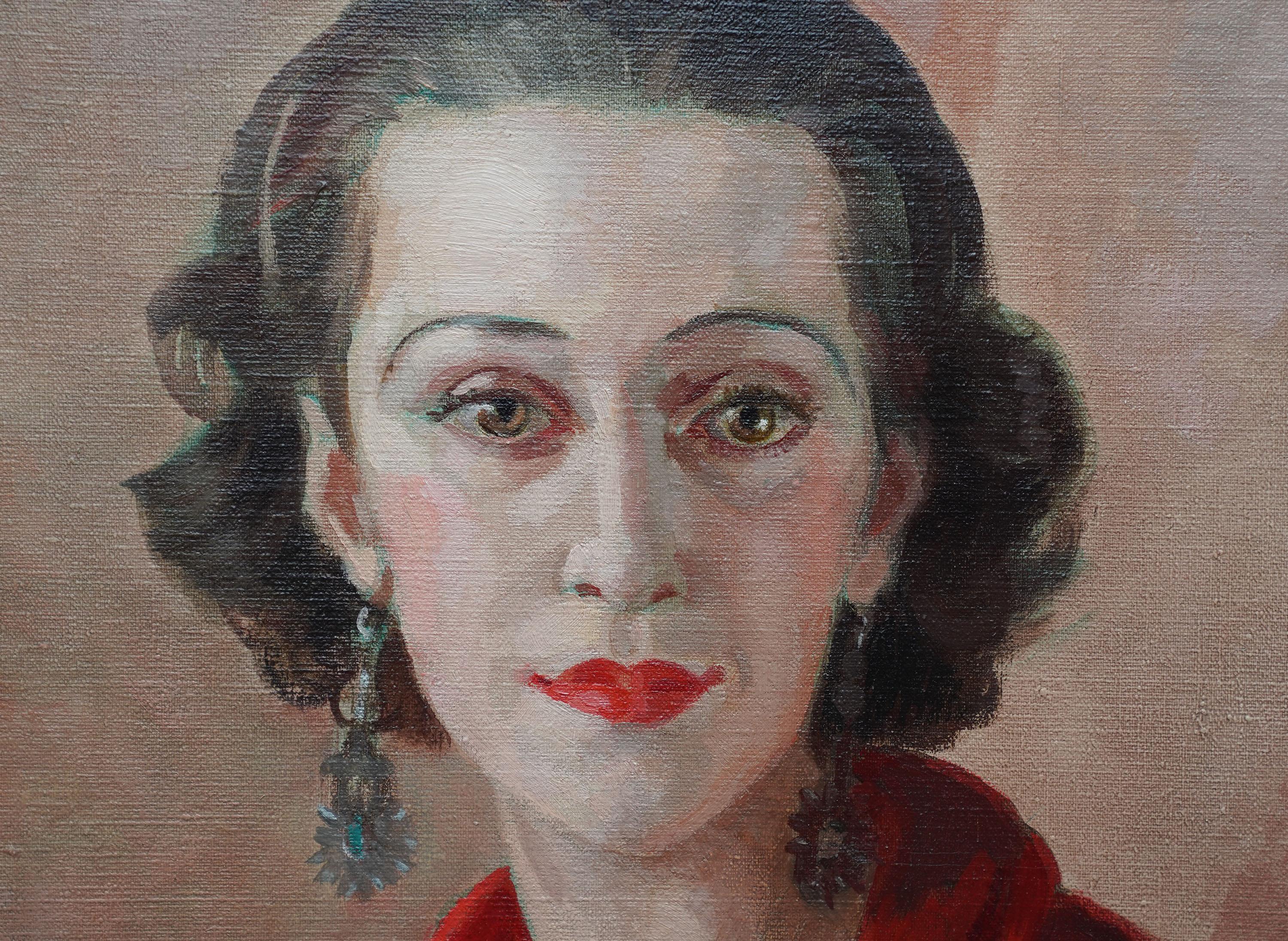 Ritratto di signora con scialle rosso - Quadro ad olio di arte post impressionista britannica degli anni '30 in vendita 1