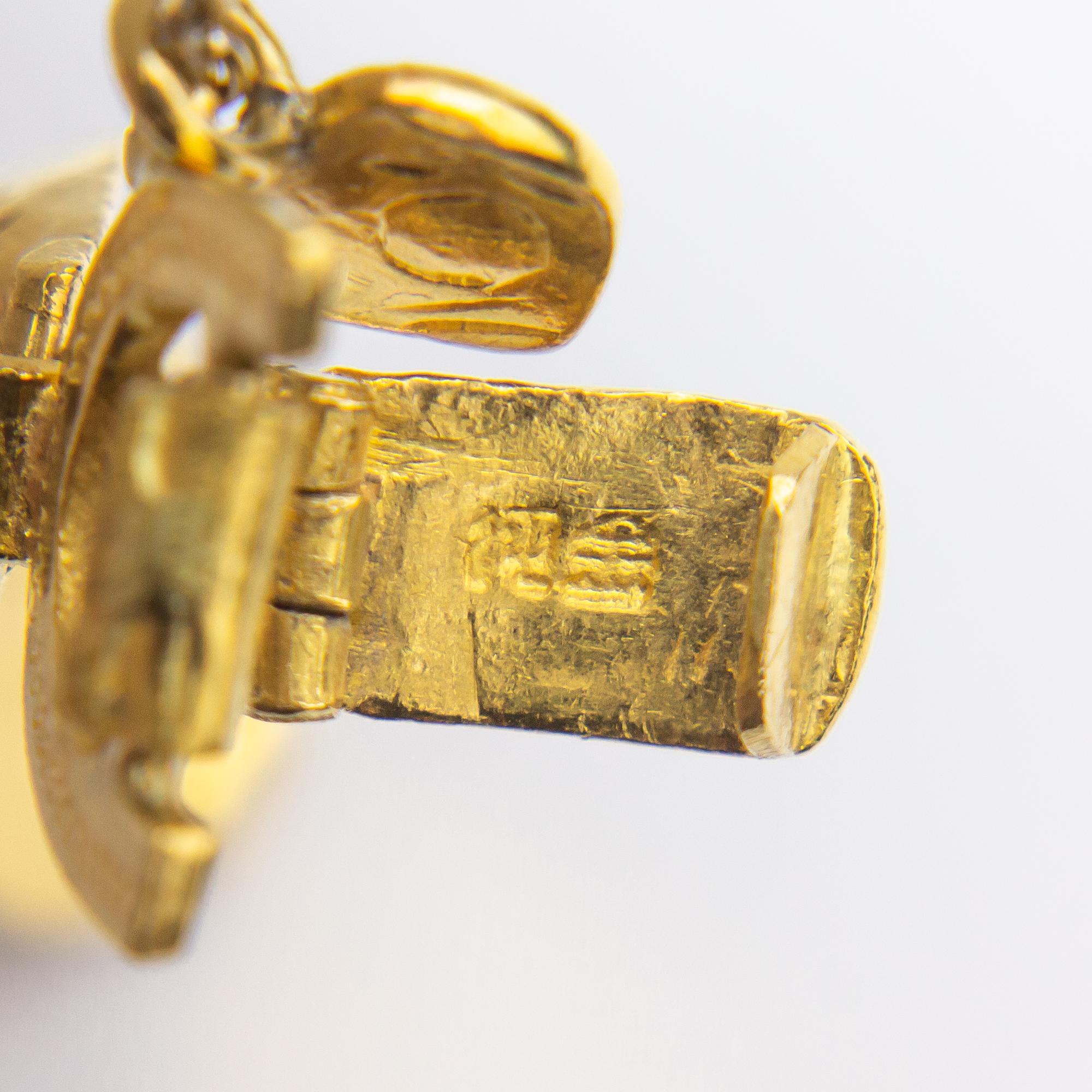 Hefty 22 Karat Yellow Gold 'Fancy Link' Bracelet In Good Condition In Brisbane City, QLD