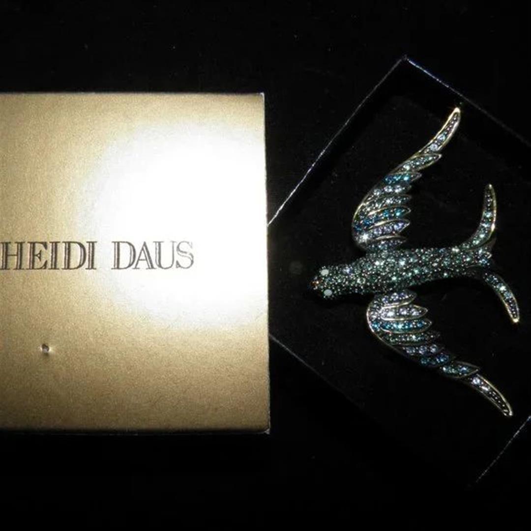 Round Cut Heidi Daus Designer Sparkling Swarovski Crystal Bird In Flight Brooch Pin For Sale
