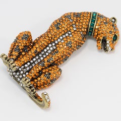 Spilla Heidi Daus Feline and Fierce Tiger, cristallo smeraldo, topazio, ematite