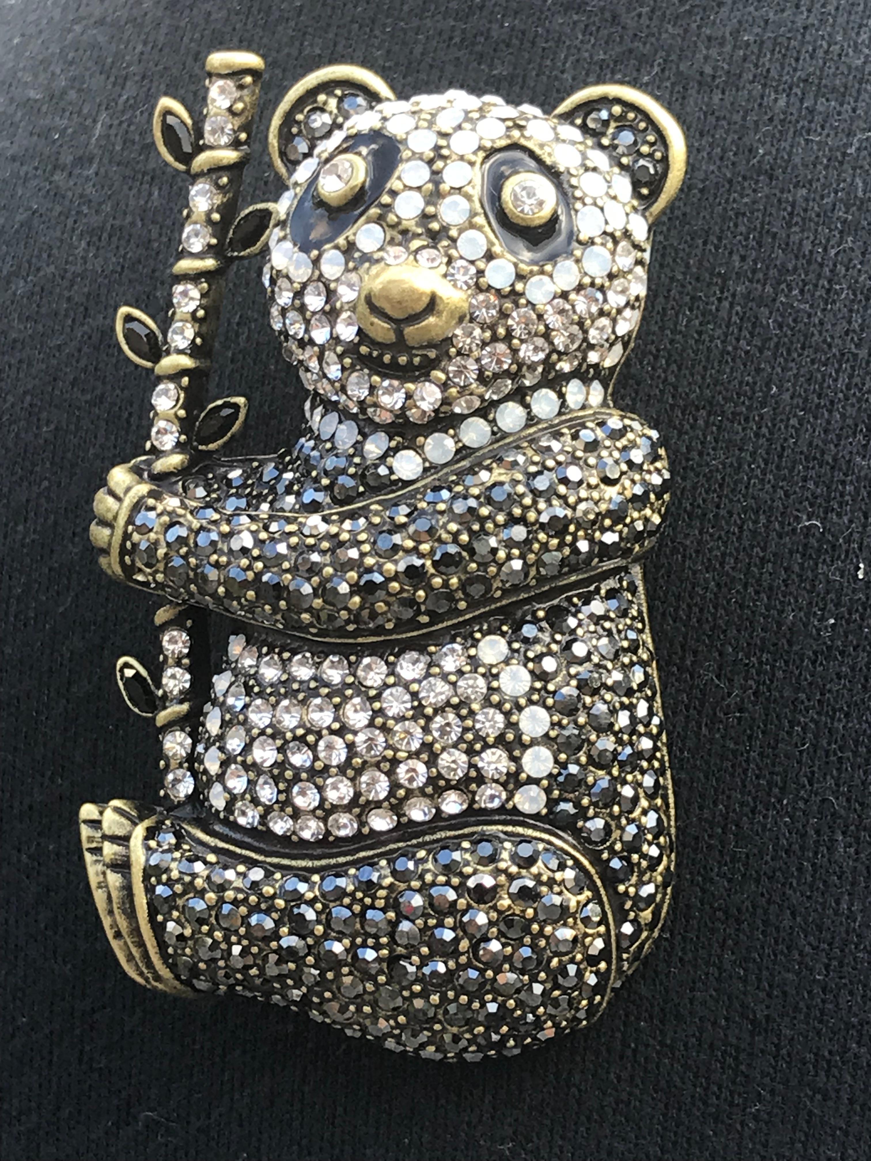 This Pretty Panda Crystal Pin with Enhancer can be added to any necklace.

Pin Measures
approx.: 3