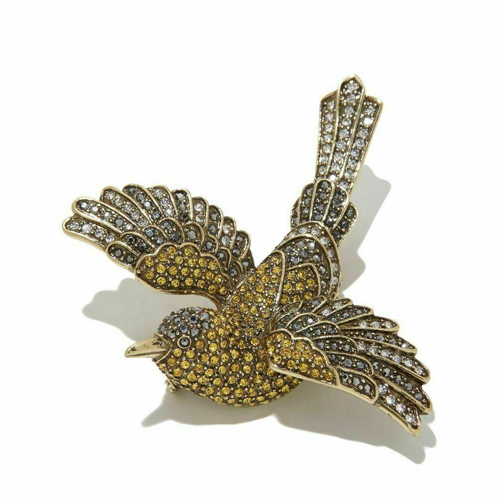HEIDI DAUS Signed Designer Sparkling Pave Crystal Swallow Bird Brooch Pin In New Condition For Sale In Montreal, QC