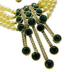 HEIDI DAUS Parure collier et boucles d'oreilles signées, en or, émeraude, cristal et perles