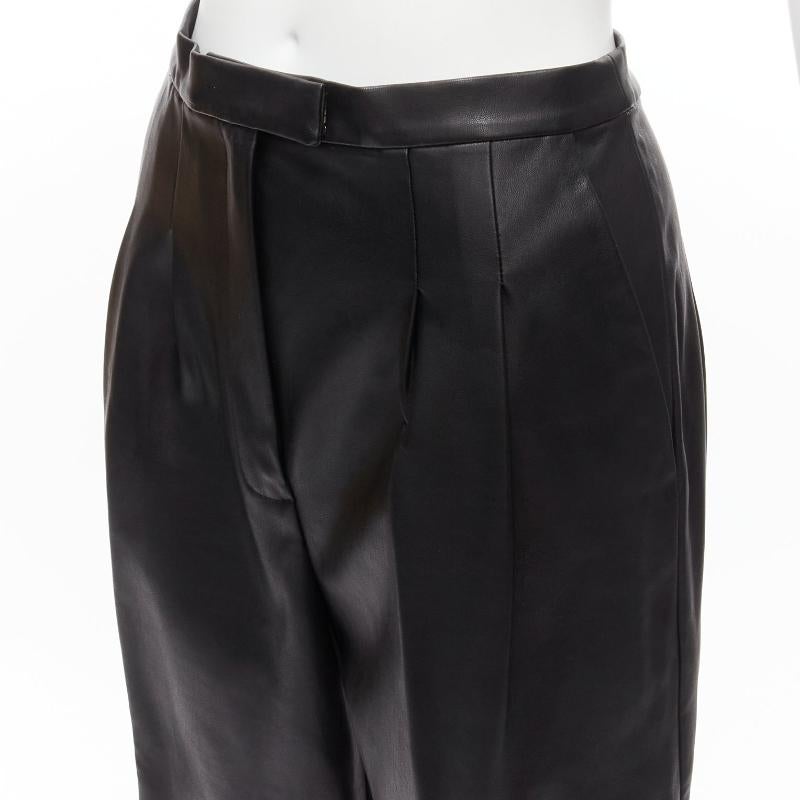 HEIDI MERRICK black genuine leather pleated front high waist cropped culotte pants US2 S
Reference: LNKO/A02218
Brand: Heidi Merrick
Material: Leather
Color: Black
Pattern: Solid
Closure: Zip Fly
Extra Details: Pleated back.
Made in: United