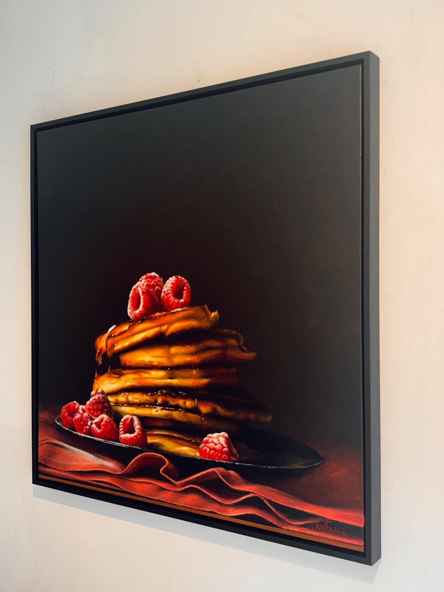 Pfannkuchen und Himbeeren-originales realistisches Stilleben-zeitgenössische Kunst (Fotorealismus), Painting, von Heidi von Faber