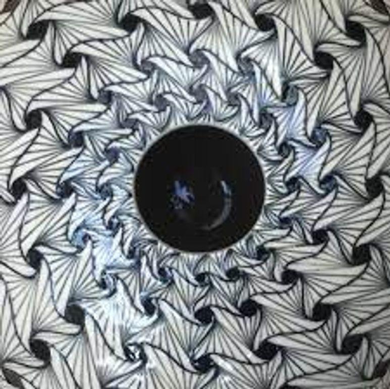 Heidi Warr Tessellated Rhythms Vase

Large Sphere, 10” edition of 2 £1800

Medium Sphere, 7” edition of 9 £1060

Small Sphere, 5” edition of 9 £380

Heidi Writes:

I am very proud to introduce my design: Tessellated Rhythms. The Tessellated Rhythms
