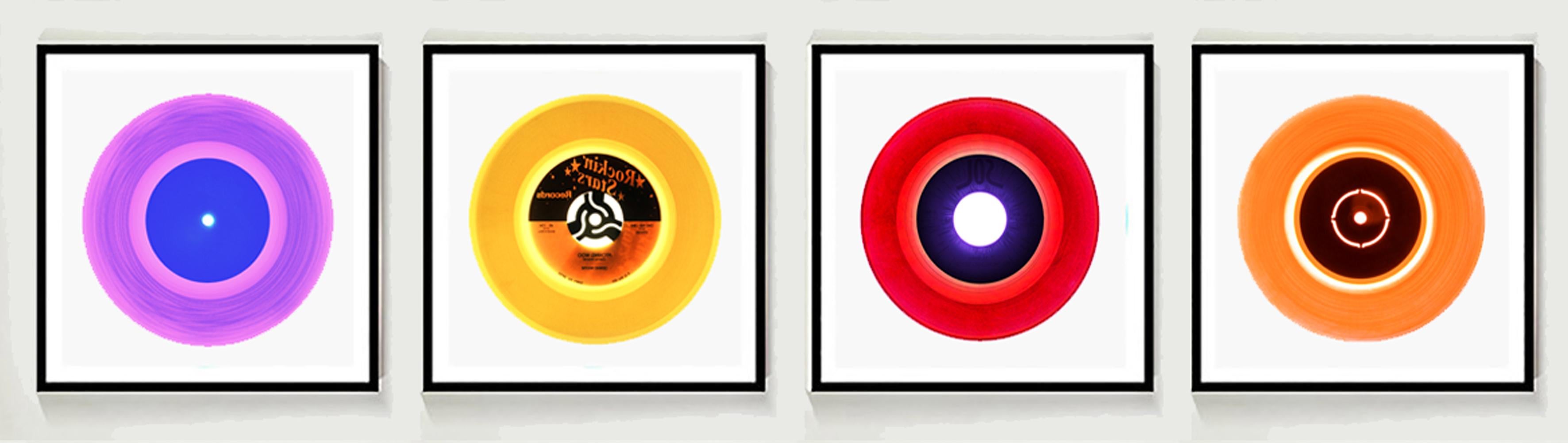 Heidler & Heeps Color Photograph – B Side Vinyl Kollektion Vierer-Set - Pop Art Multi-Color-Foto