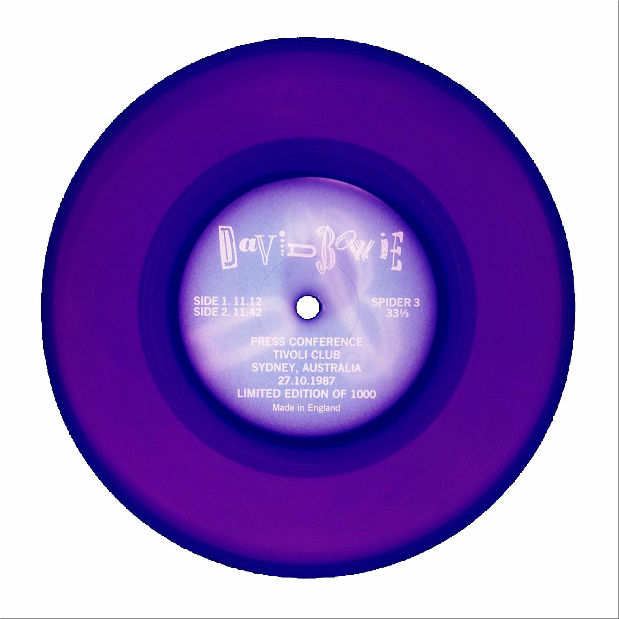 Juego de cuatro piezas de vinilo Heidler & Heeps B Side.
Los aclamados fotógrafos contemporáneos Richard Heeps y Natasha Heidler han colaborado para crear esta fascinante colección. Una celebración del disco de vinilo y la tecnología analógica, que