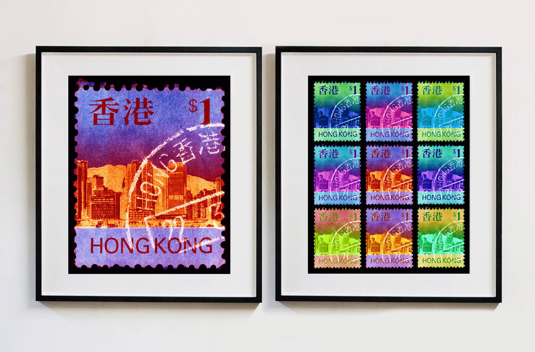 Briefmarkensammlung aus Hongkong, HK$1 – Pop-Art-Farbfotografie im Angebot 1