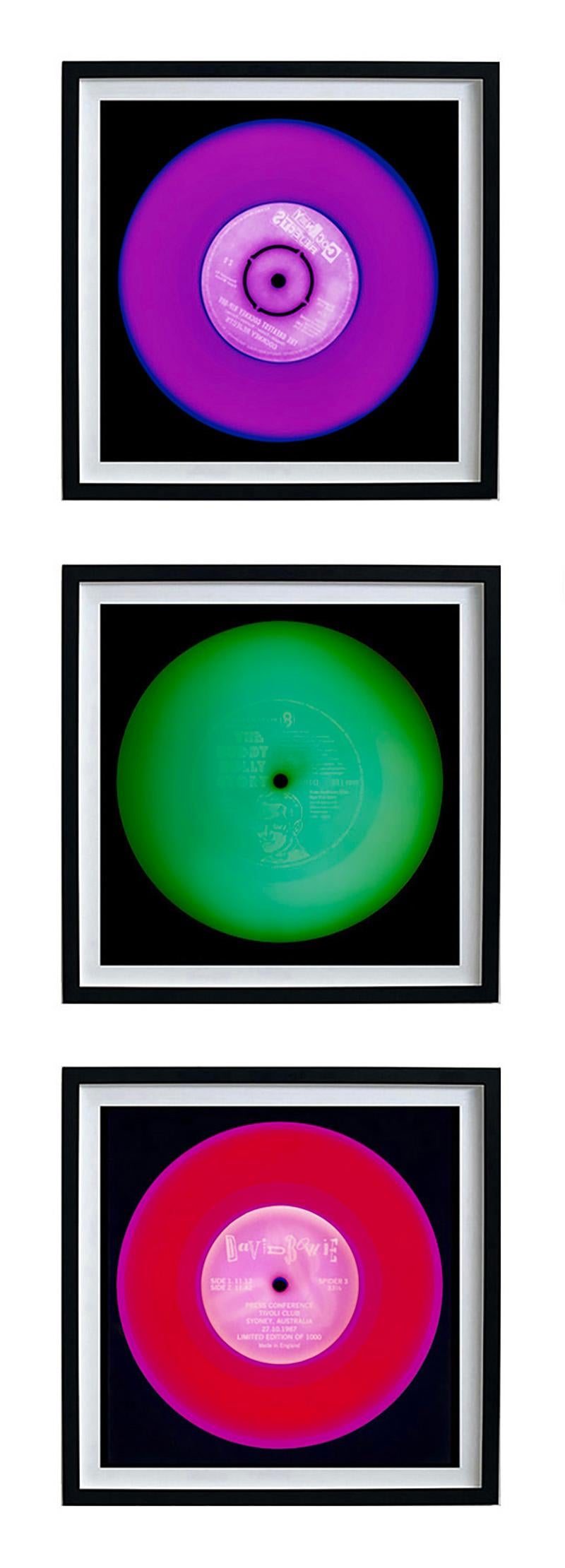 Lot de trois encadrements Pop Art Vinyl Collection Red Green Purple Color Photography en vente 7