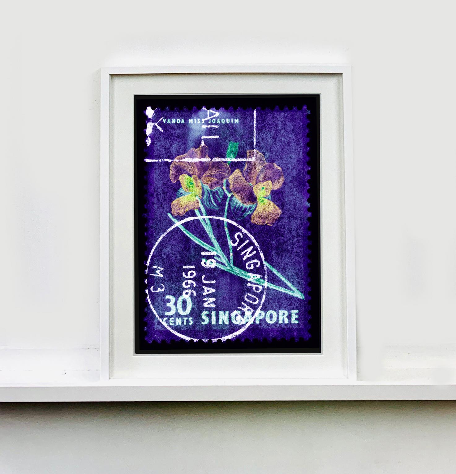Singapore Stamp Collection, 30c Singapore Orchid Purple - Floral color photo For Sale 1
