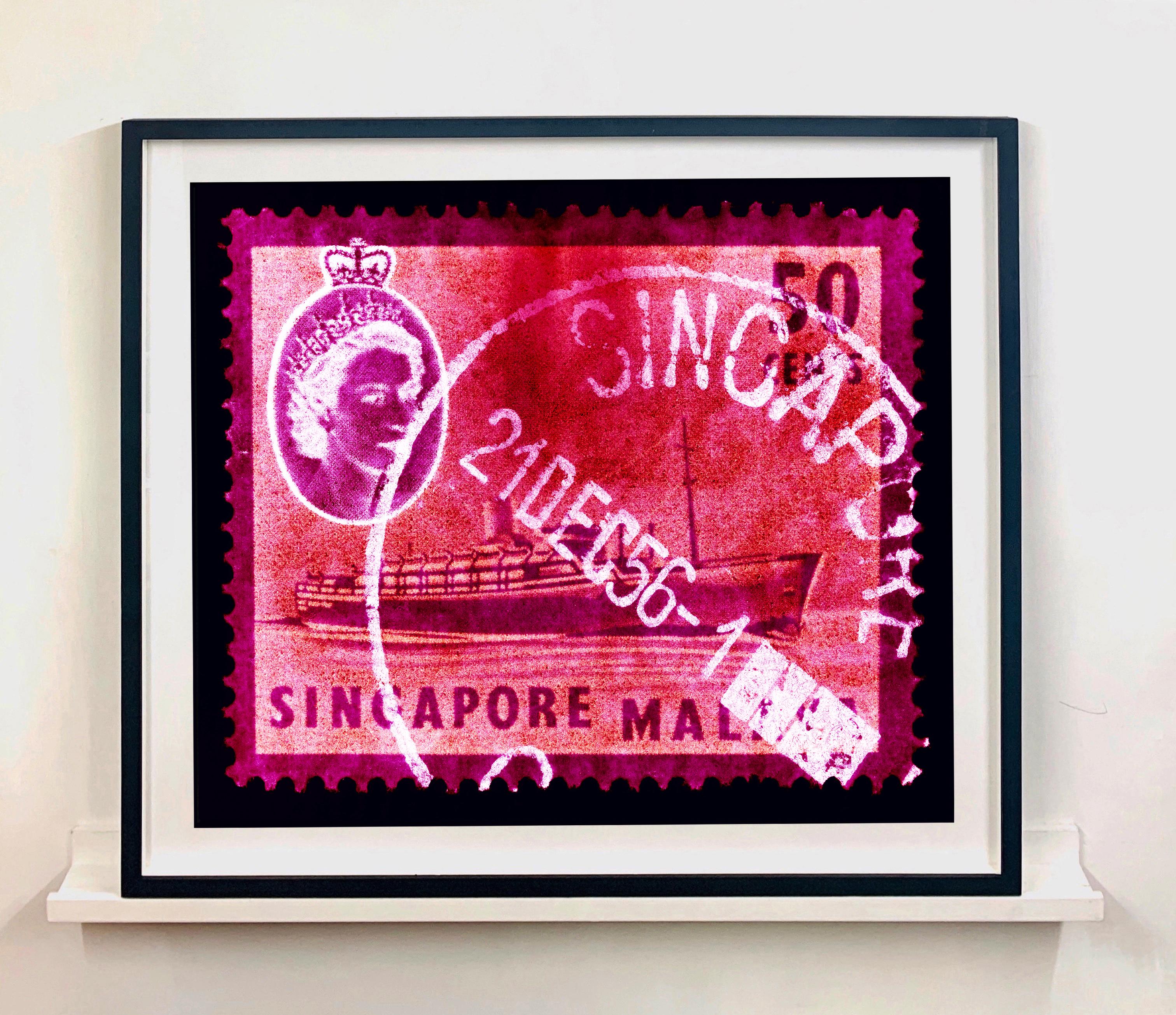 Collection de timbres de Singapour, 50c QEII bateau à vapeur rose - Photo couleur Pop Art en vente 4