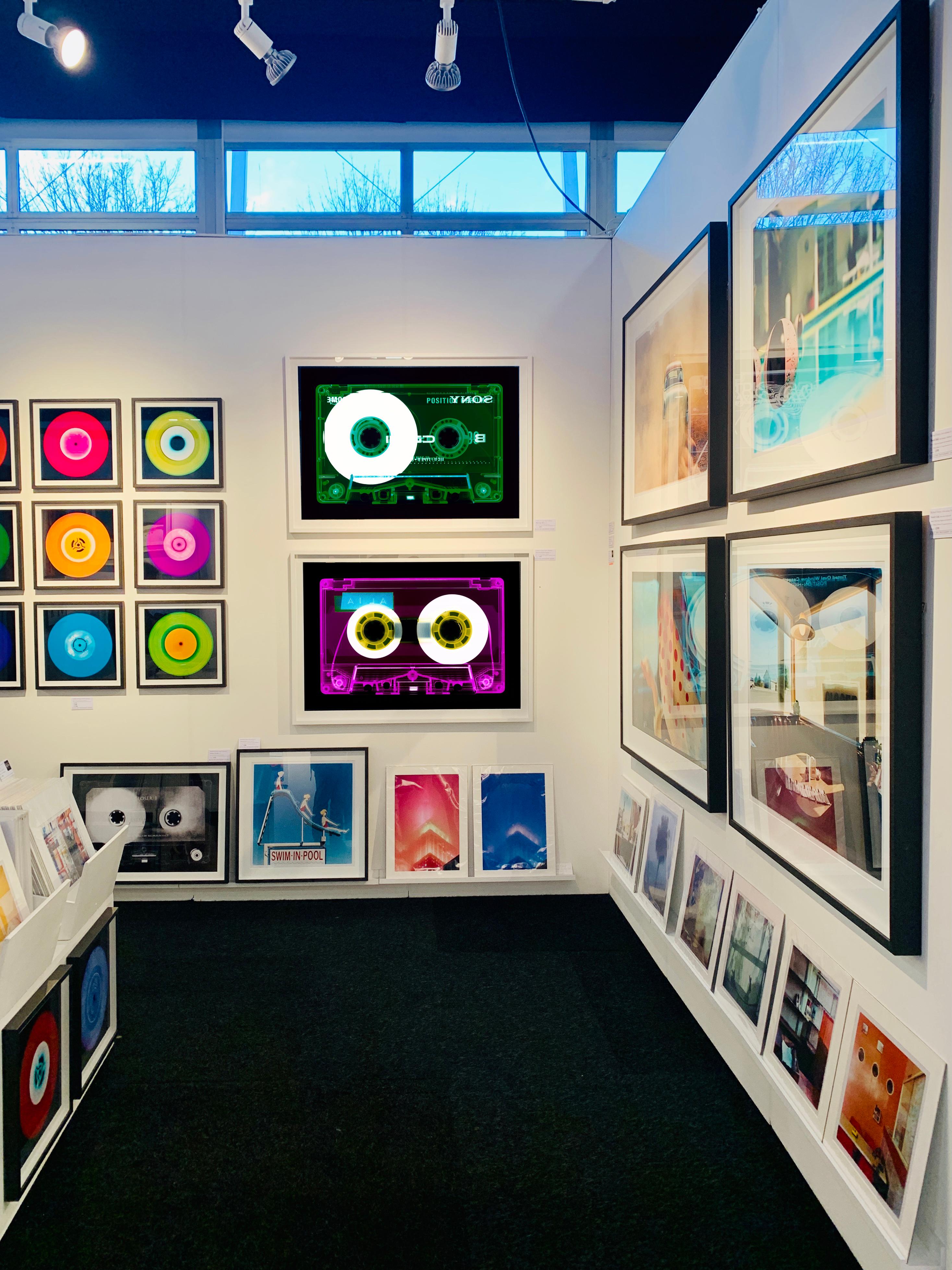Collection de tapisserie, AILA (rose) - Photographie couleur Pop Art contemporaine en vente 1