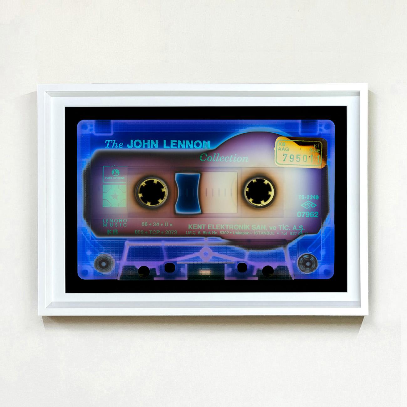 Tape Collection Elektronik Blue- Zeitgenössische Pop Art Farbfotografie (Pop-Art), Photograph, von Heidler & Heeps