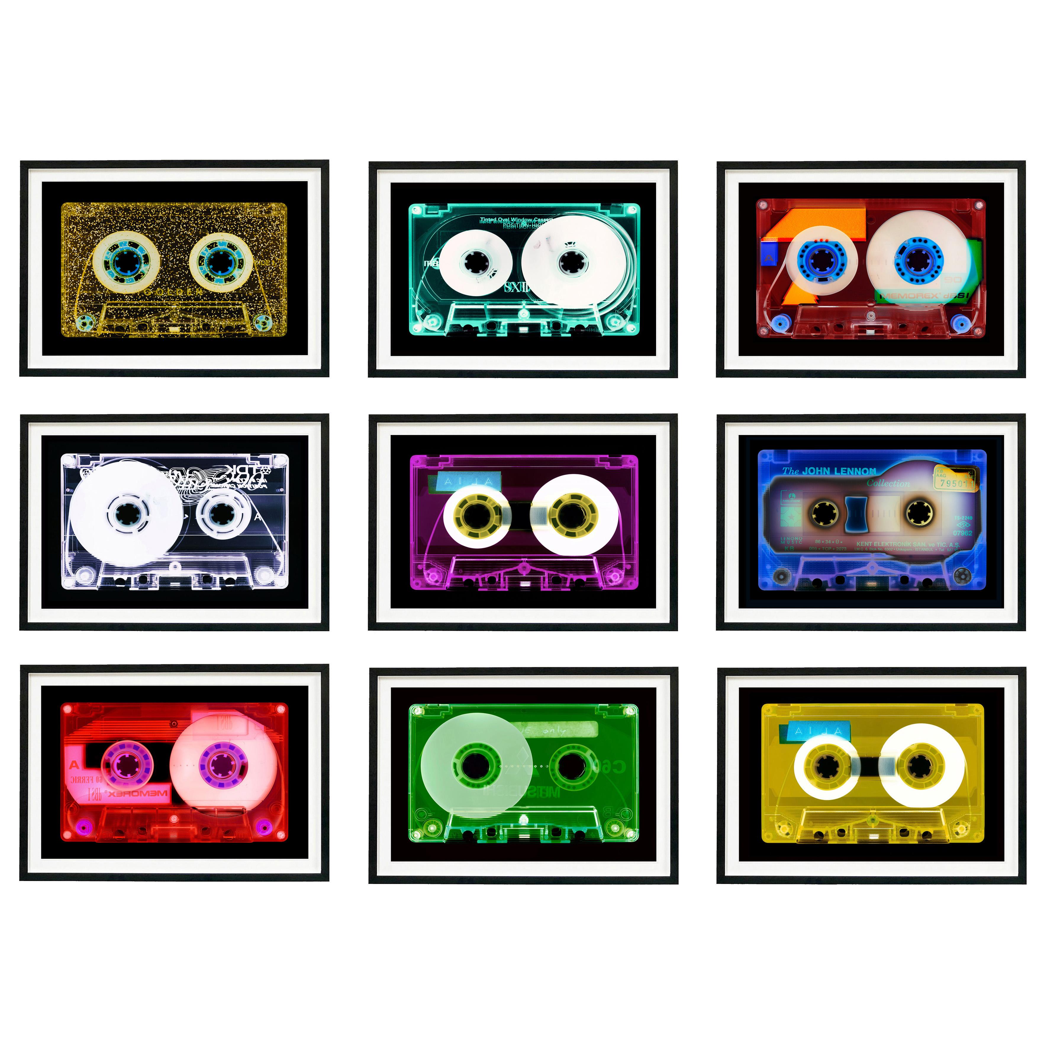 Tape Collection Elektronik Blue- Zeitgenössische Pop Art Farbfotografie im Angebot 2